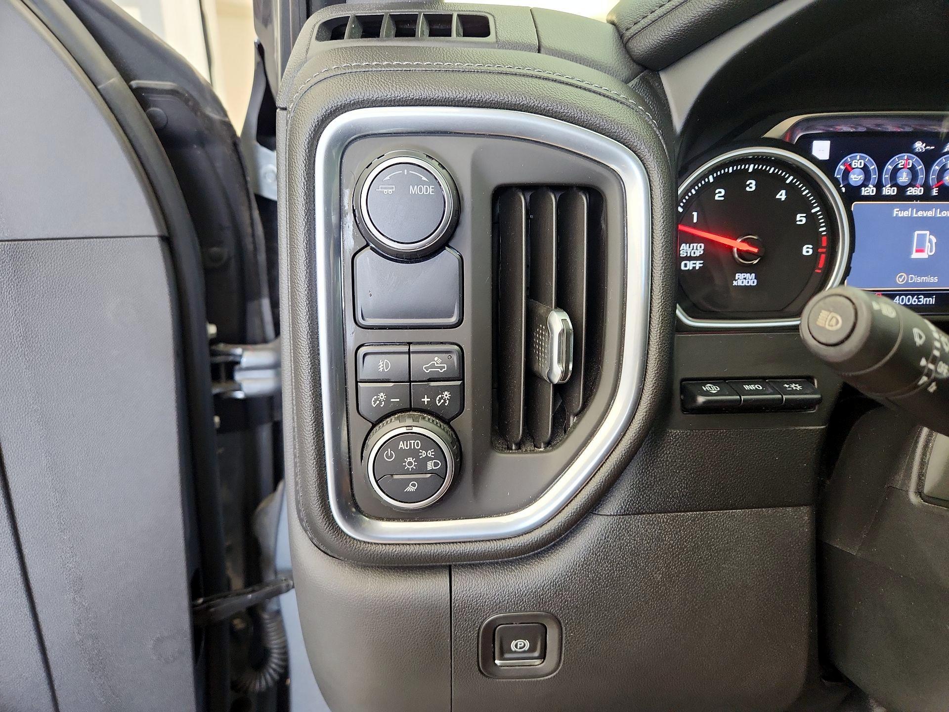 Thumbnail: 2020 Chevrolet Silverado 1500 - 13