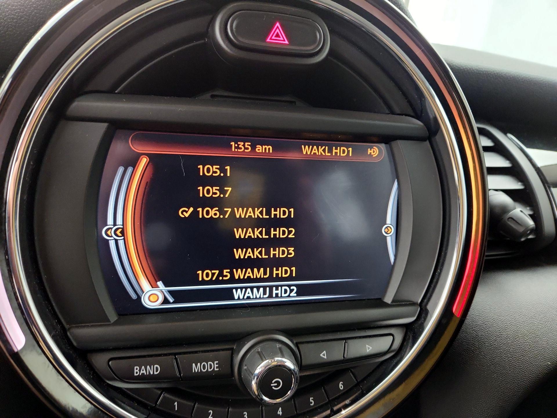 Thumbnail: 2016 MINI Cooper Hardtop - 14