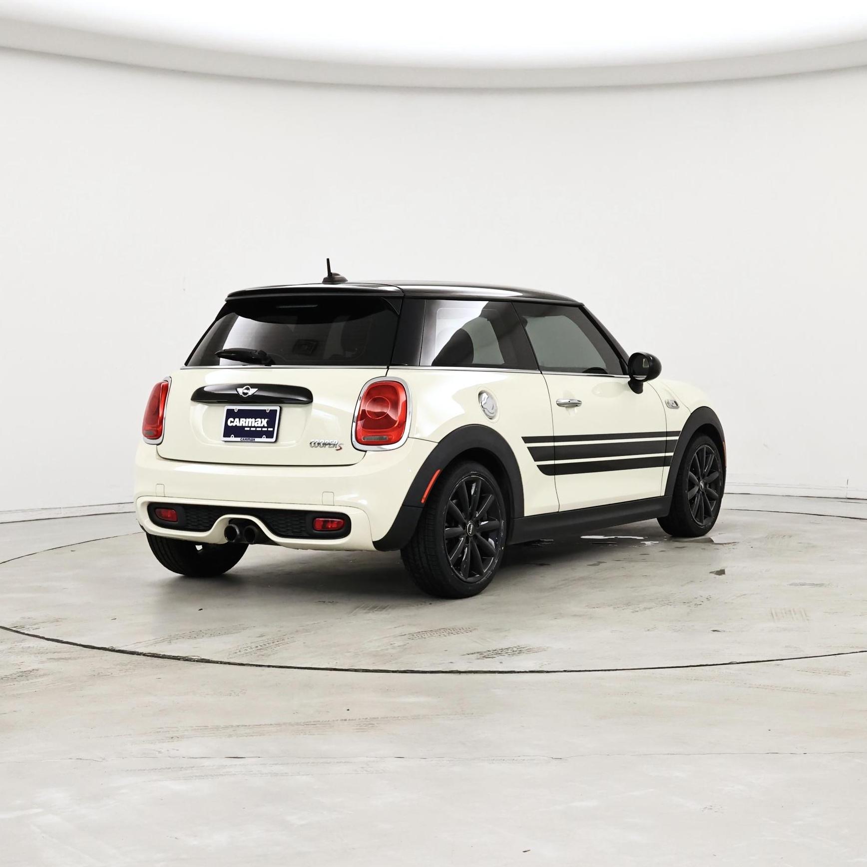 Thumbnail: 2016 MINI Cooper Hardtop - 8