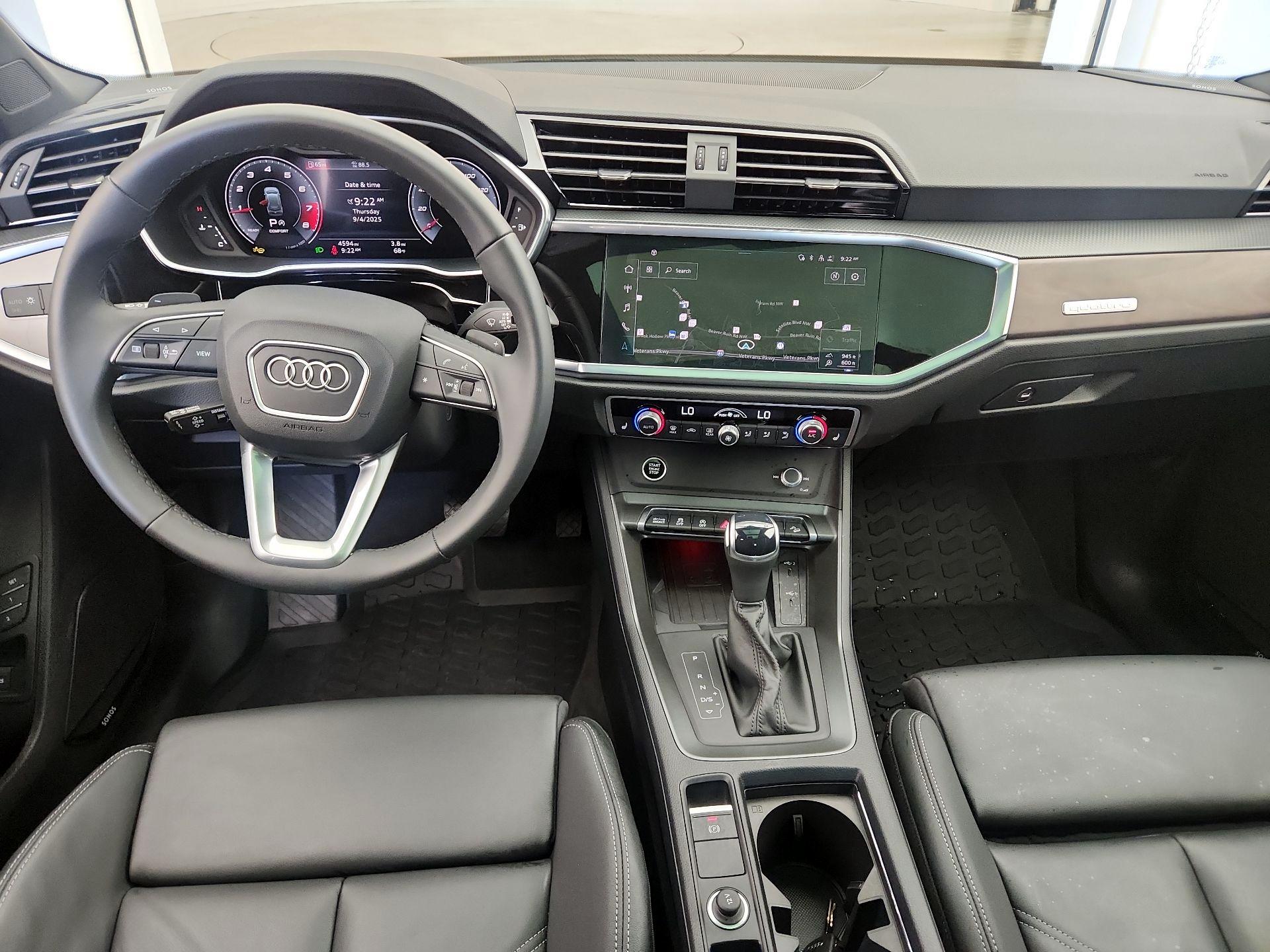Thumbnail: 2024 Audi Q3 - 9