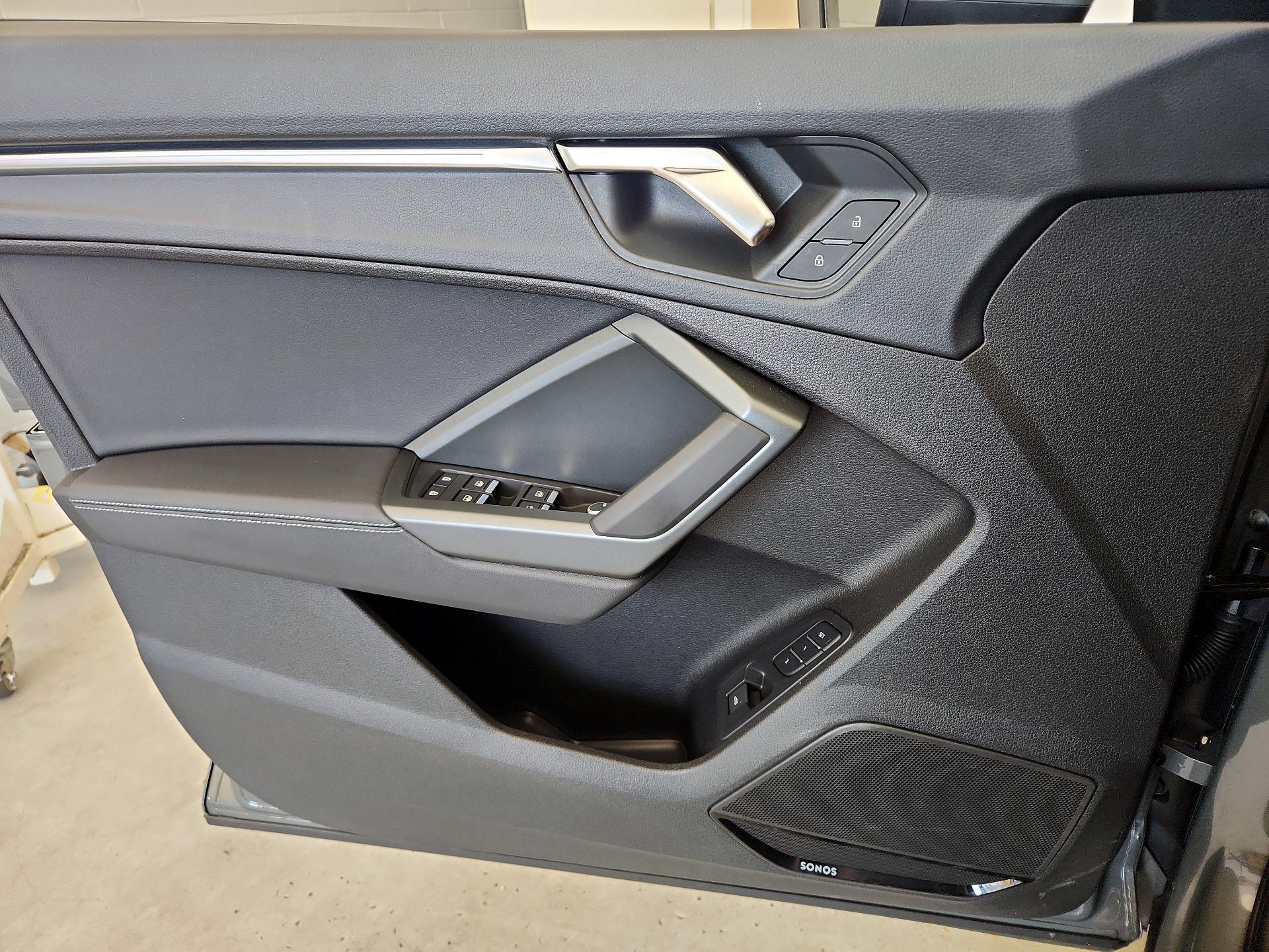 Thumbnail: 2024 Audi Q3 - 12