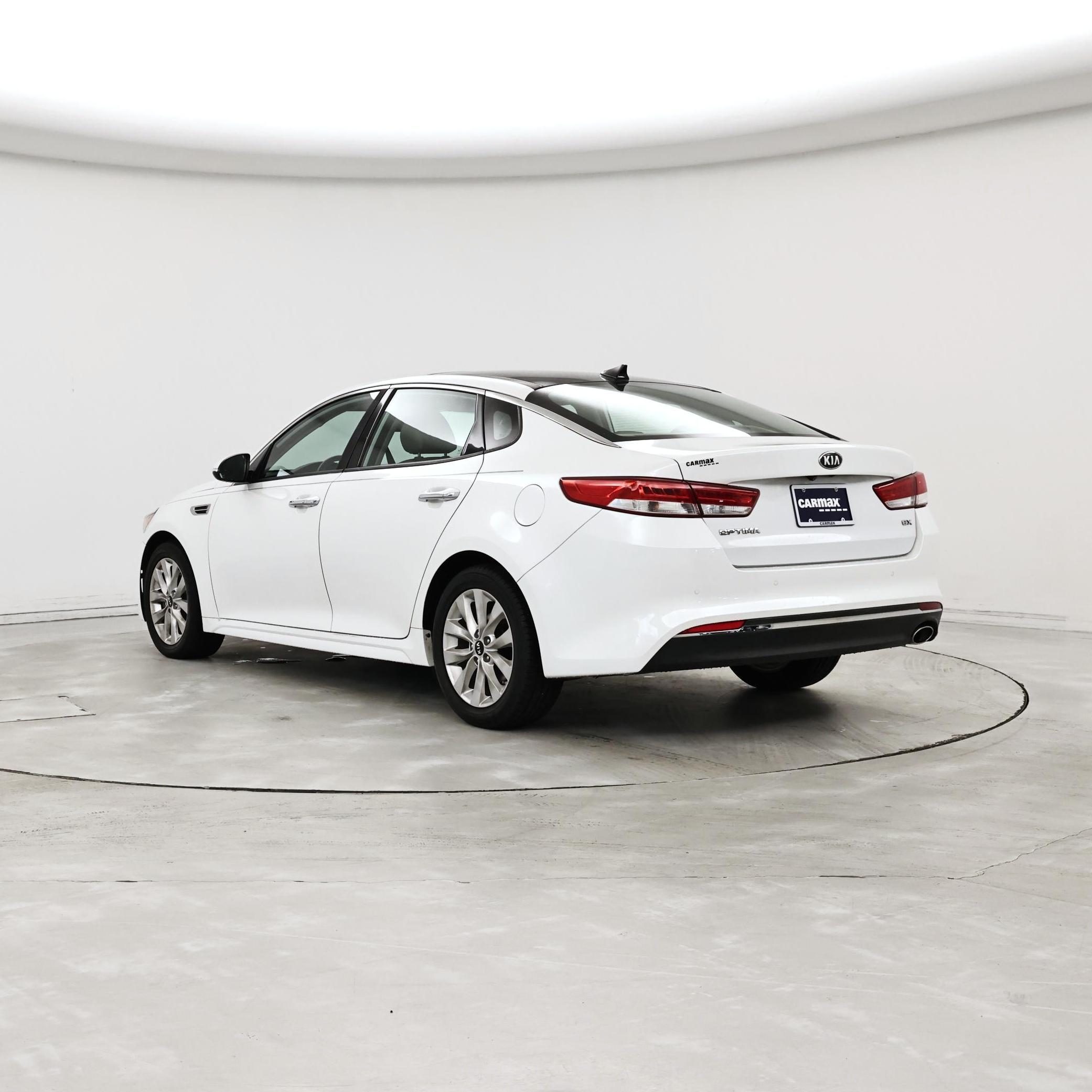 Thumbnail: 2016 Kia Optima - 2