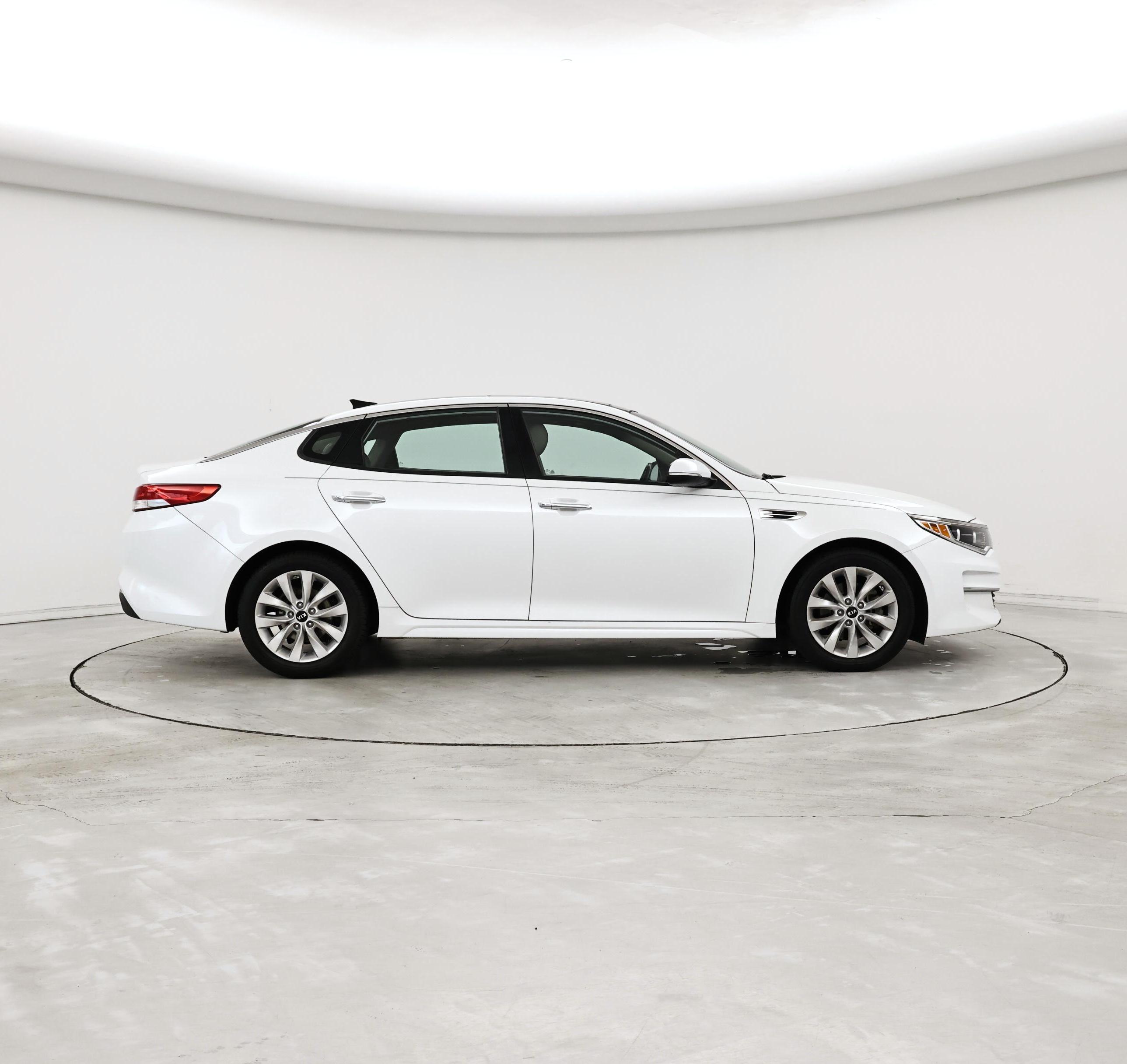 Thumbnail: 2016 Kia Optima - 7