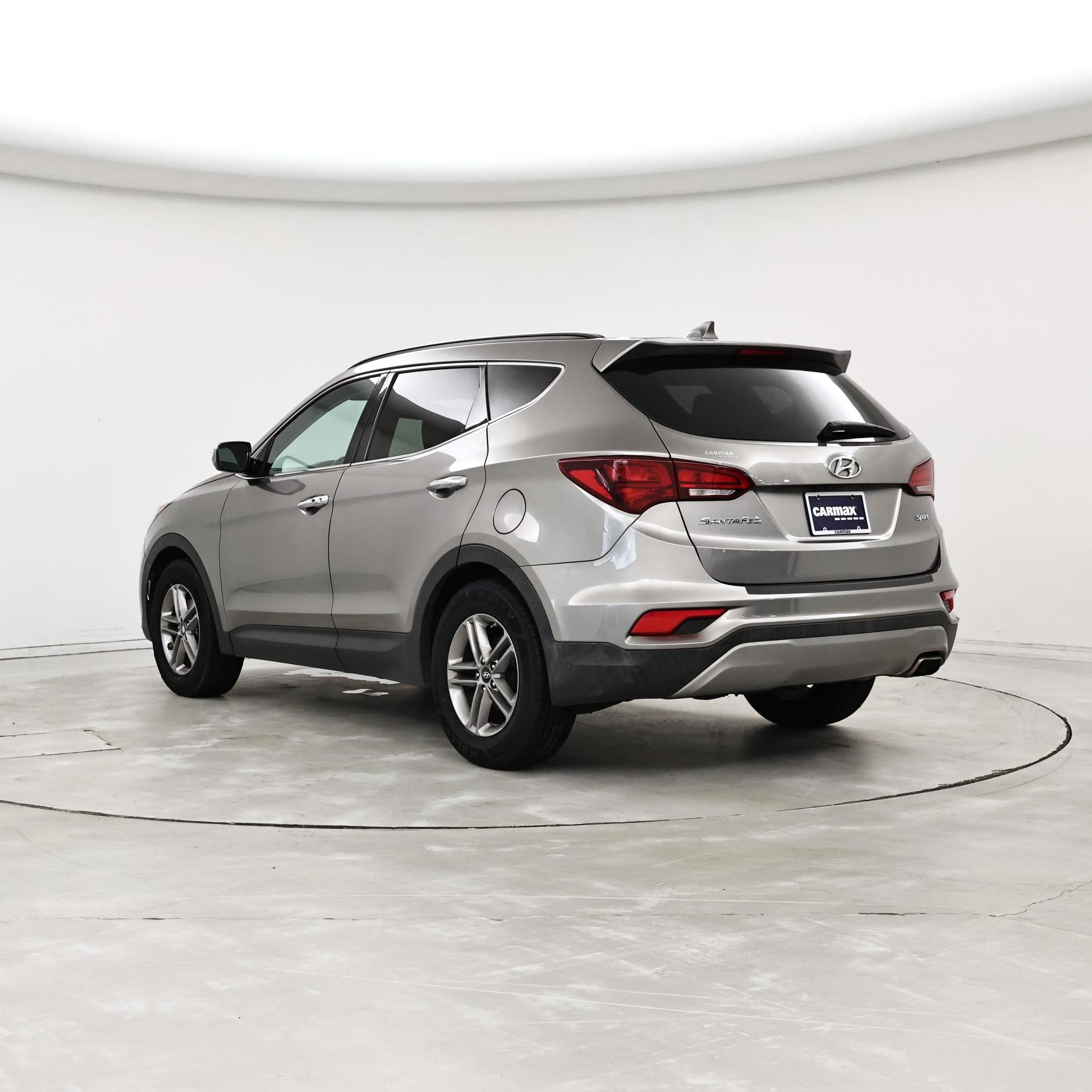 Thumbnail: 2017 Hyundai Santa Fe - 2