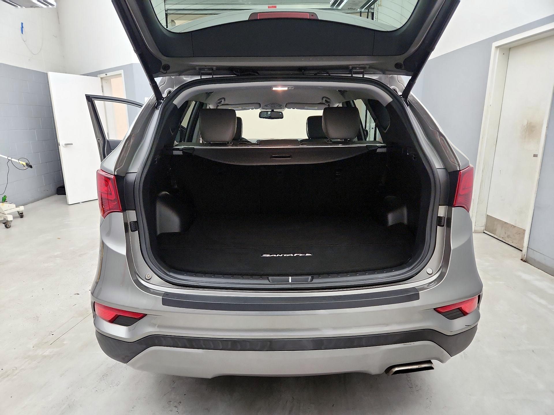 Thumbnail: 2017 Hyundai Santa Fe - 20