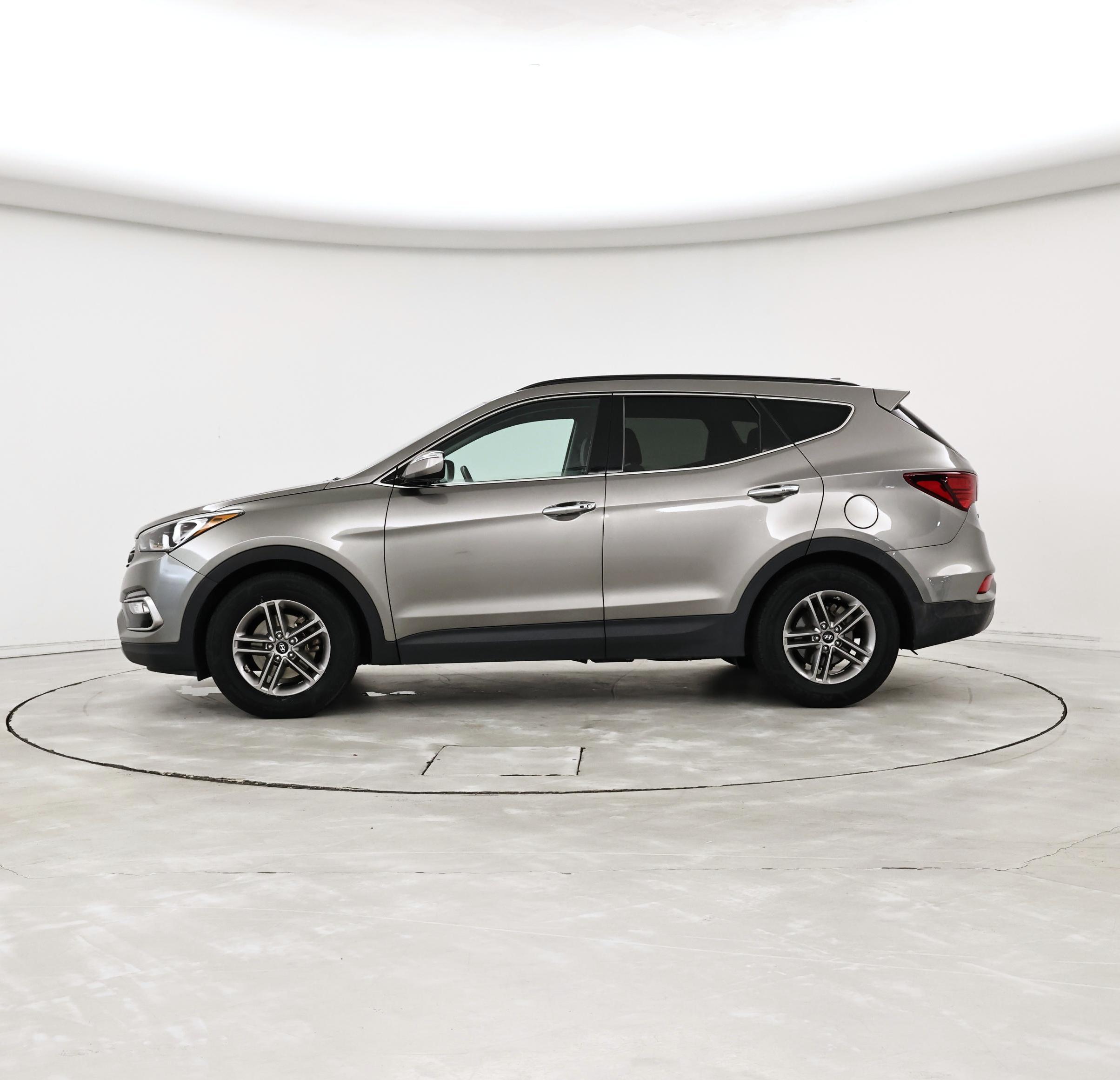 Thumbnail: 2017 Hyundai Santa Fe - 3