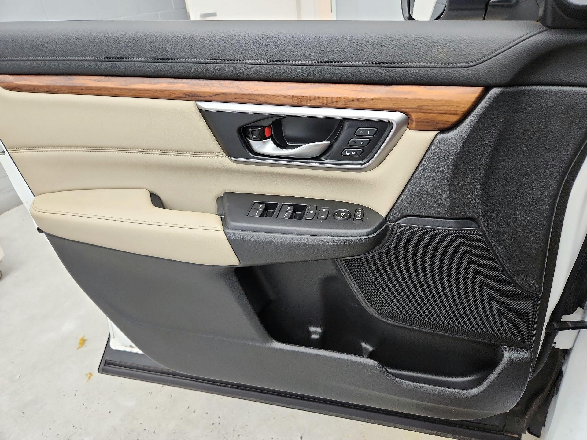 Thumbnail: 2019 Honda CR-V - 12