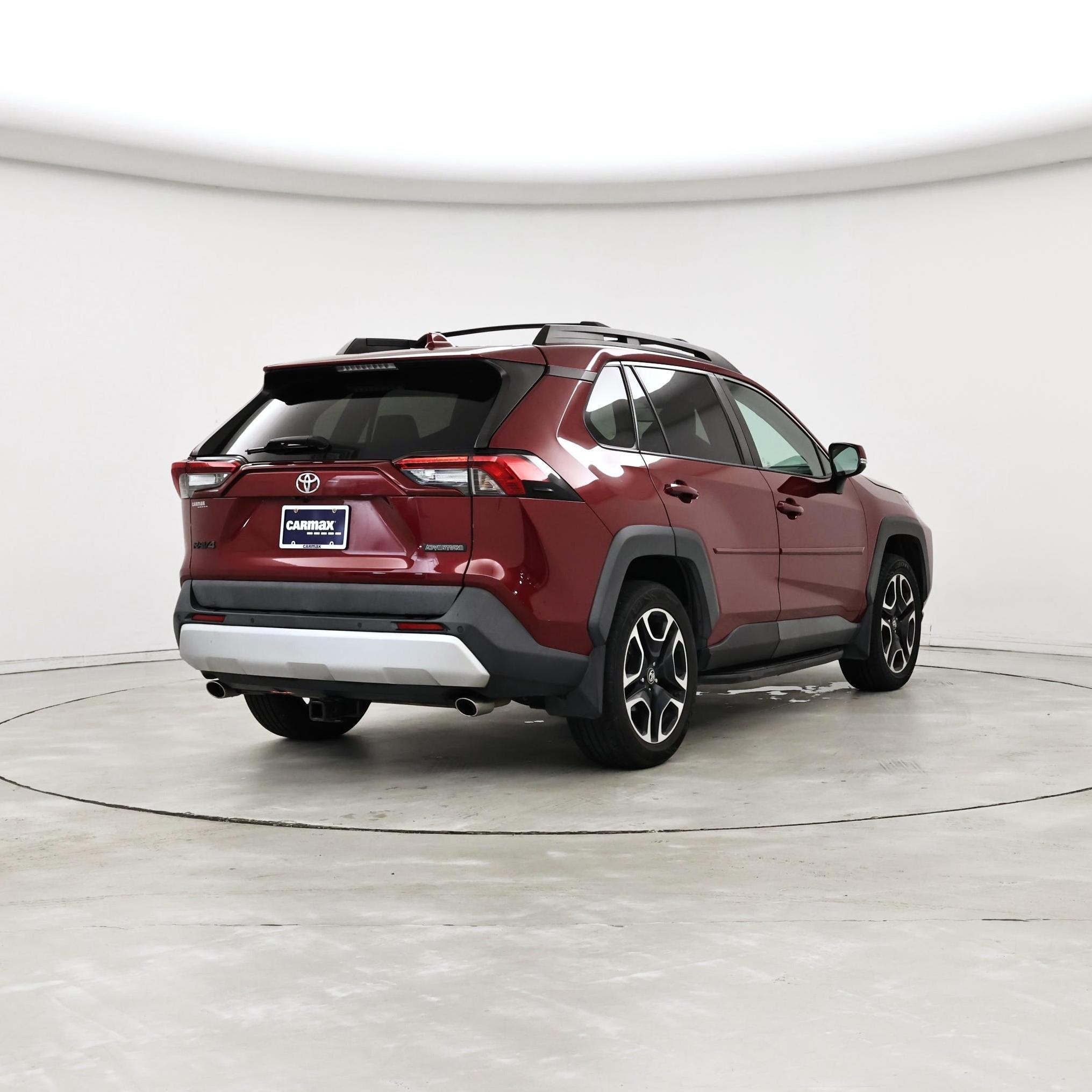 Thumbnail: 2019 Toyota RAV4 - 8