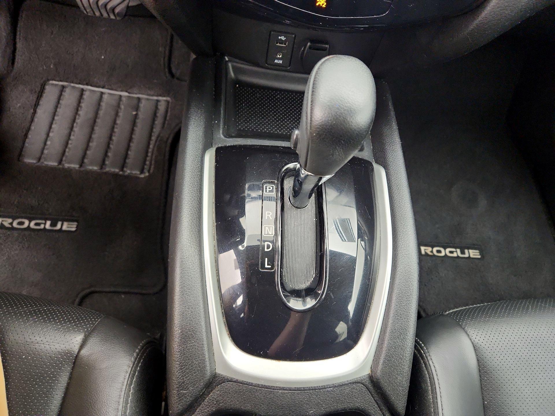 Thumbnail: 2014 Nissan Rogue - 18