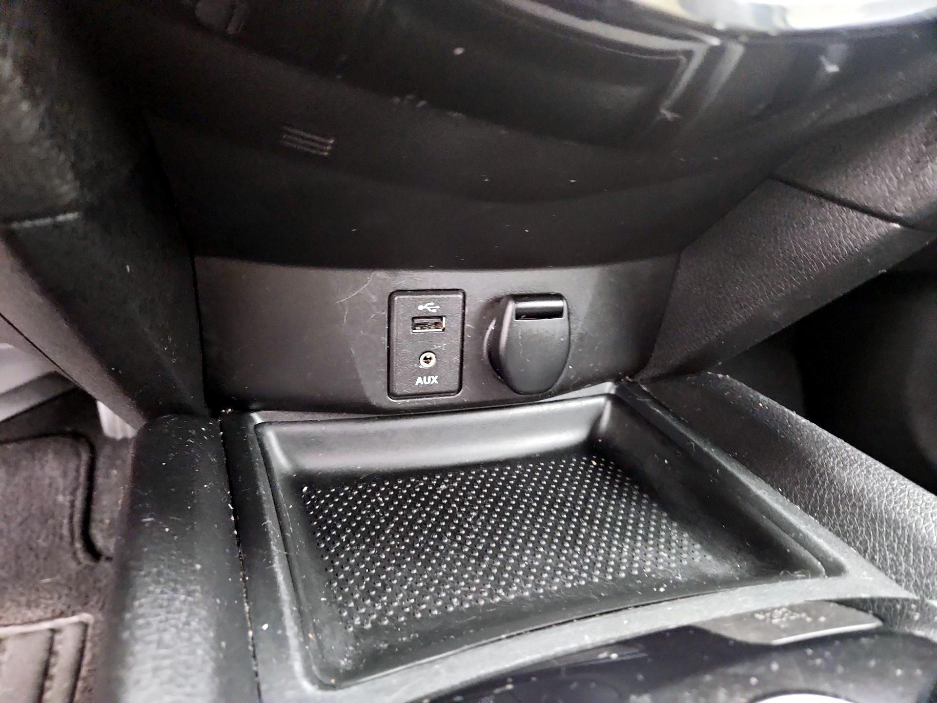 Thumbnail: 2014 Nissan Rogue - 19
