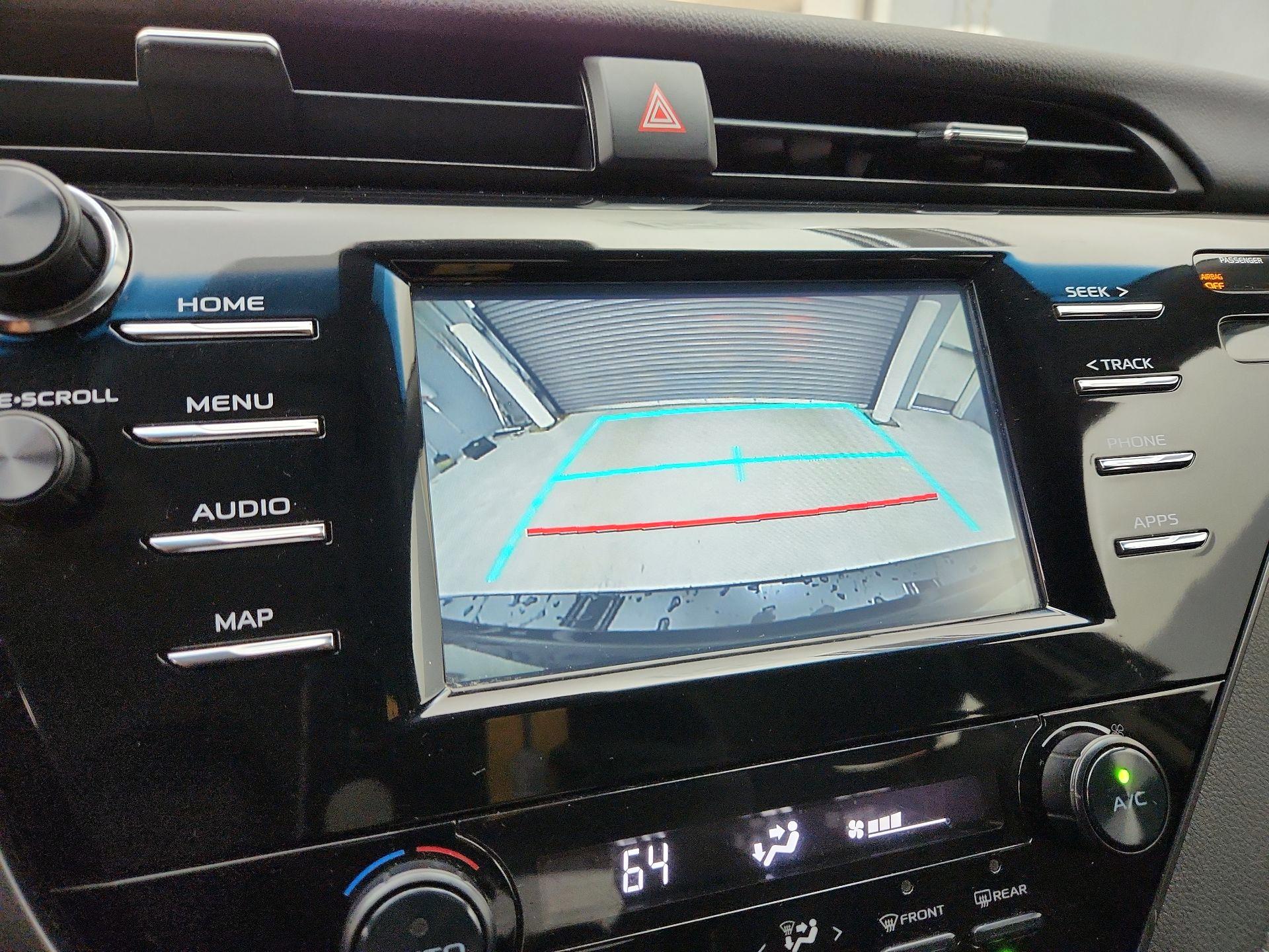 Thumbnail: 2019 Toyota Camry - 14