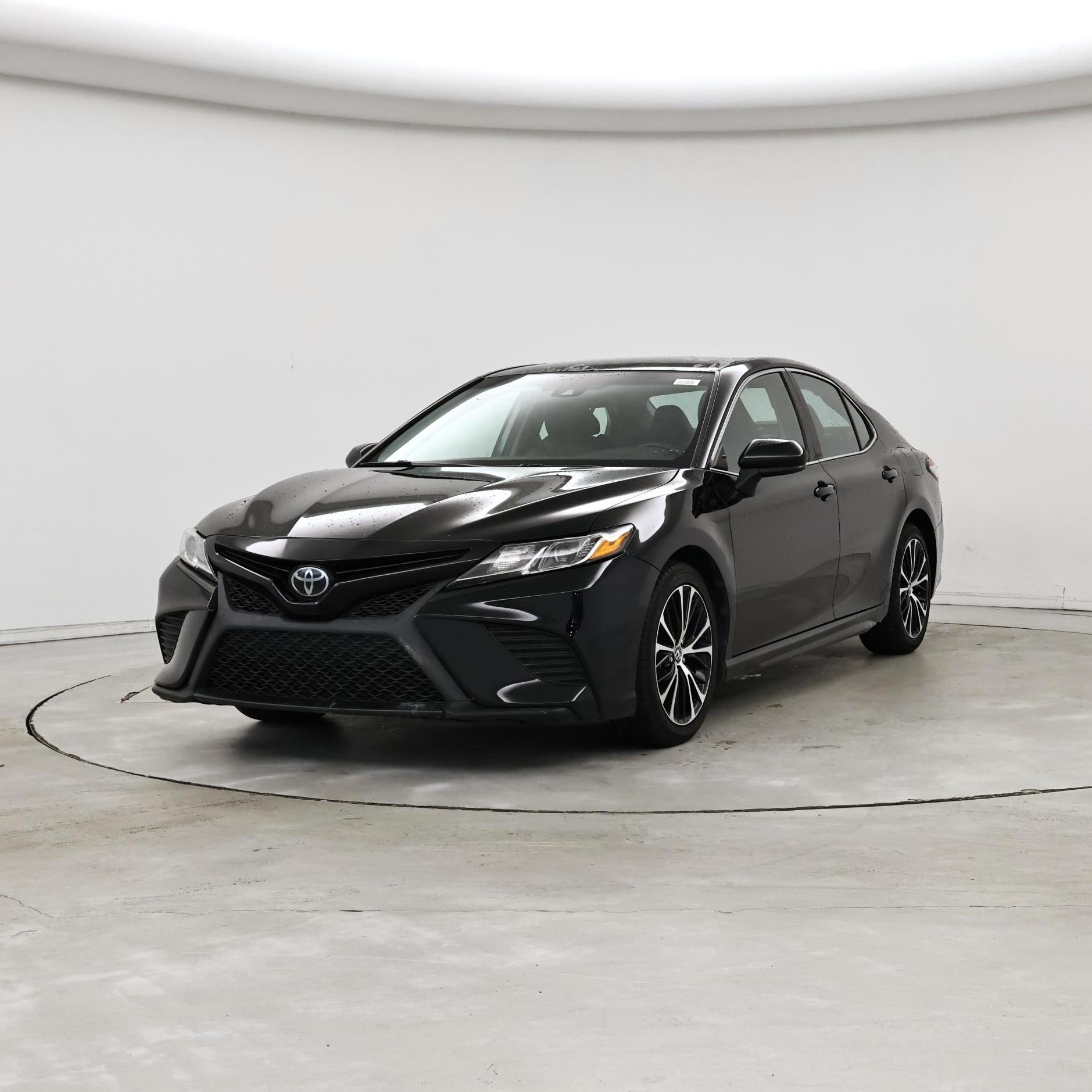 Thumbnail: 2019 Toyota Camry - 4