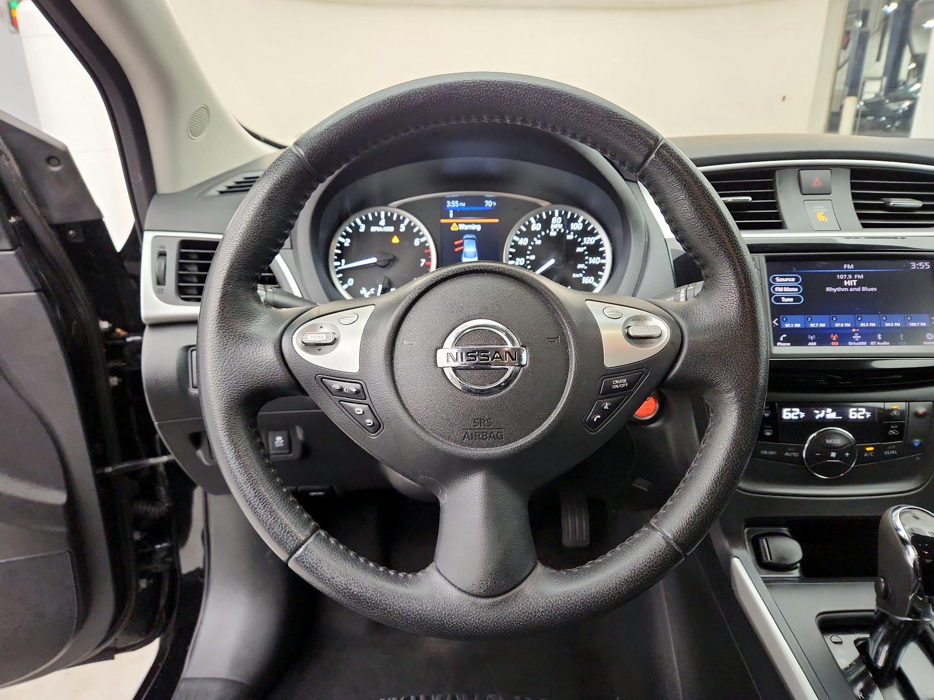 Thumbnail: 2019 Nissan Sentra - 10