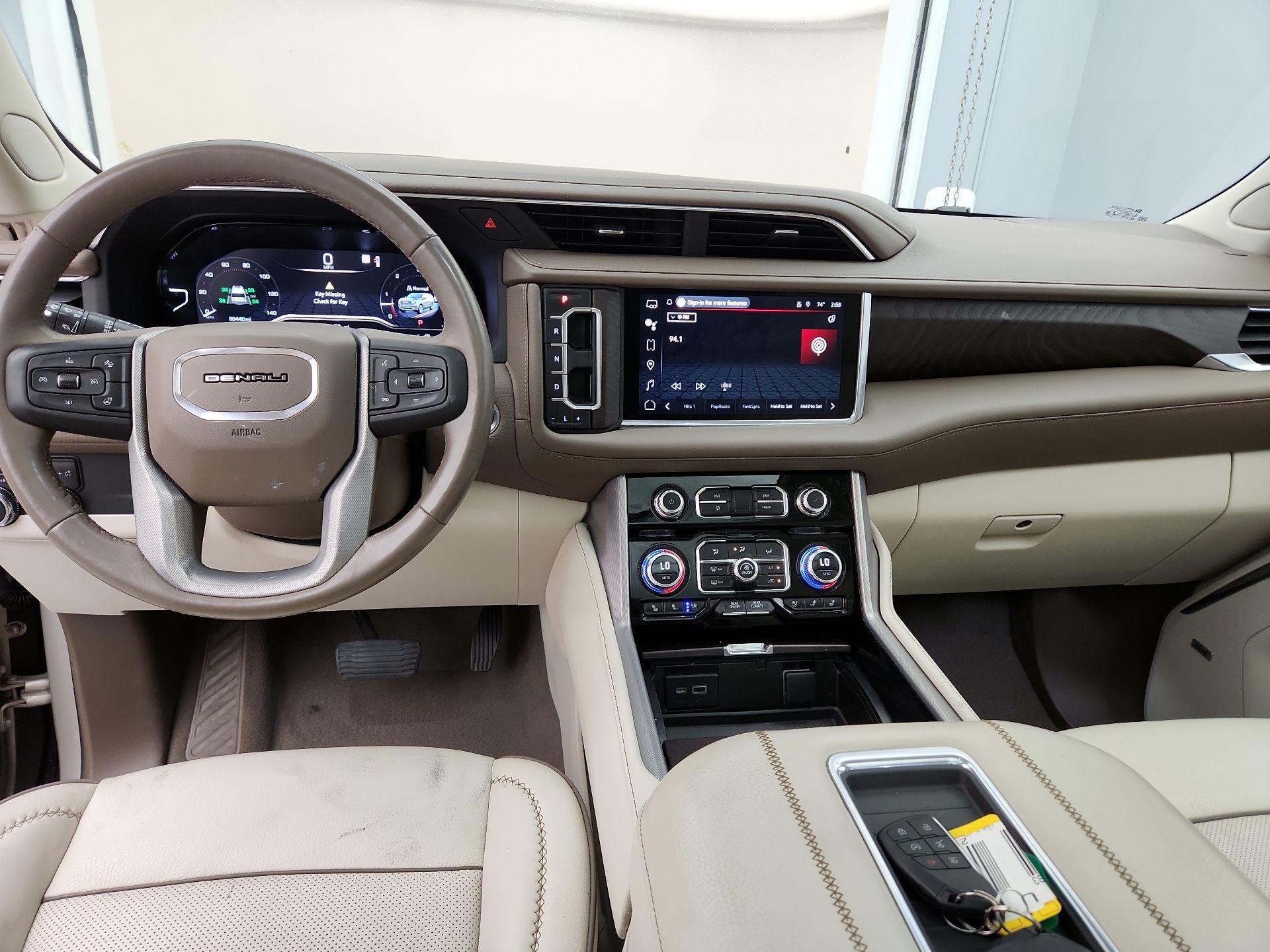 Thumbnail: 2023 GMC Yukon XL - 9