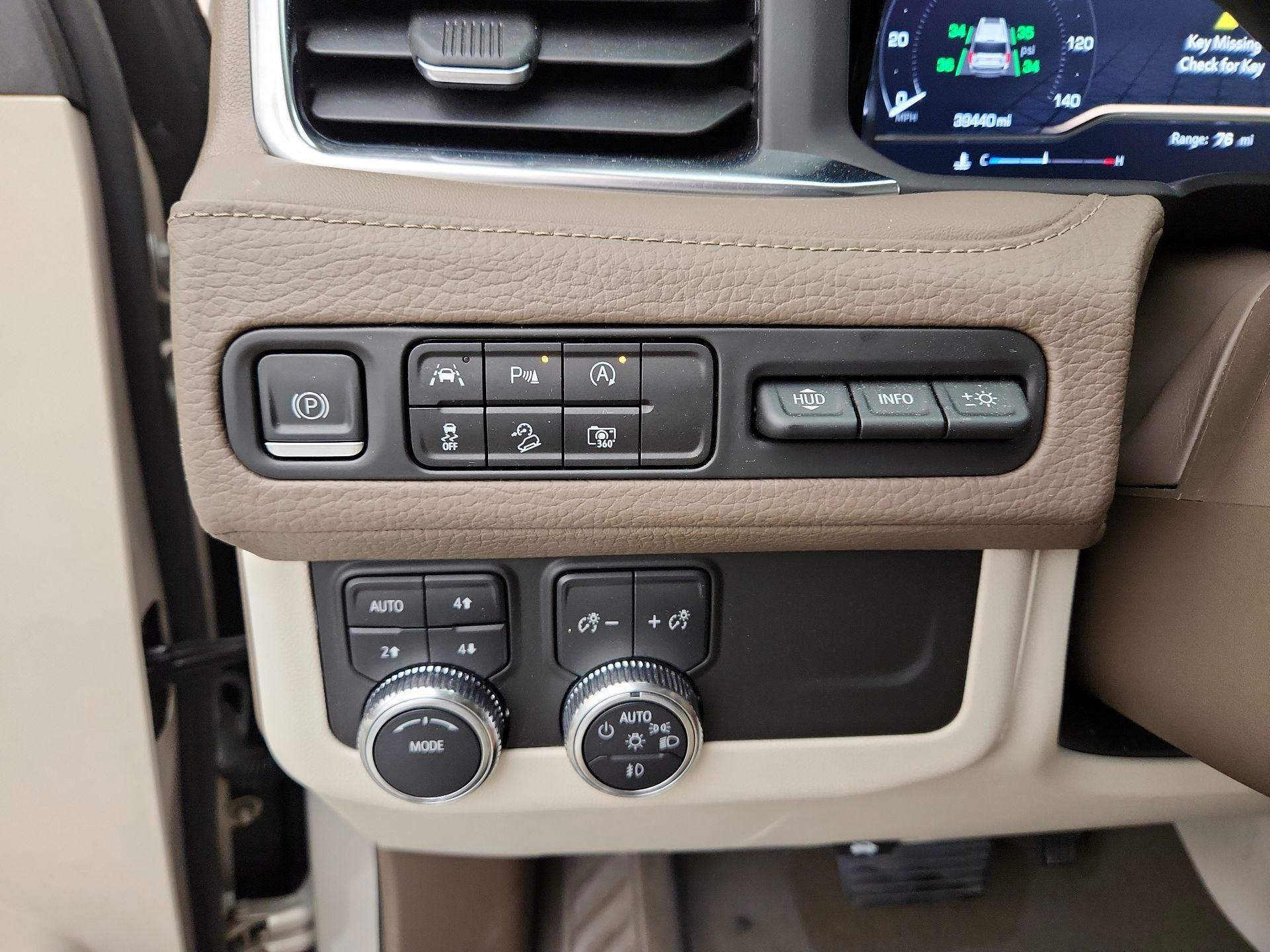 Thumbnail: 2023 GMC Yukon XL - 13
