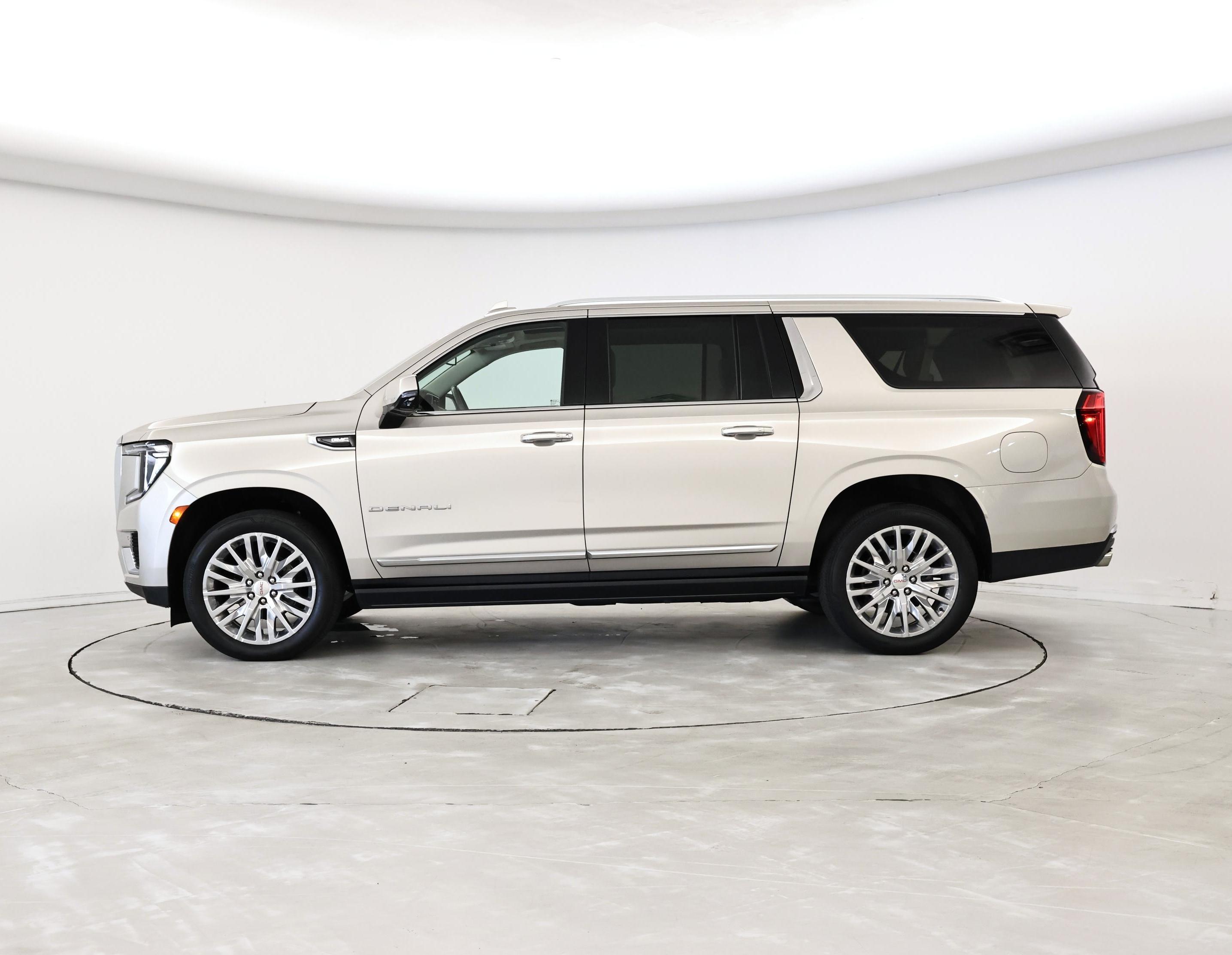 Thumbnail: 2023 GMC Yukon XL - 3