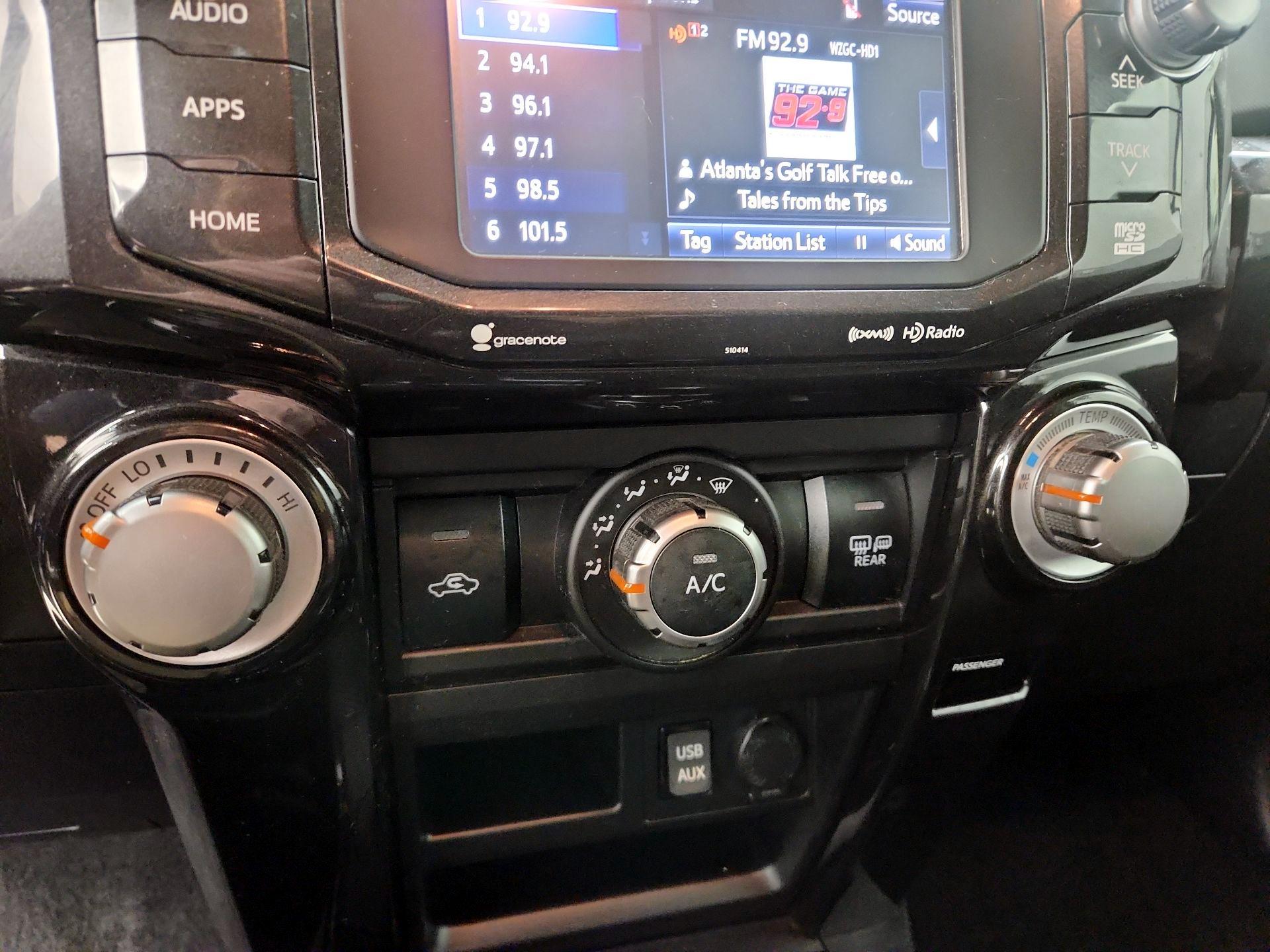 Thumbnail: 2019 Toyota 4Runner - 17