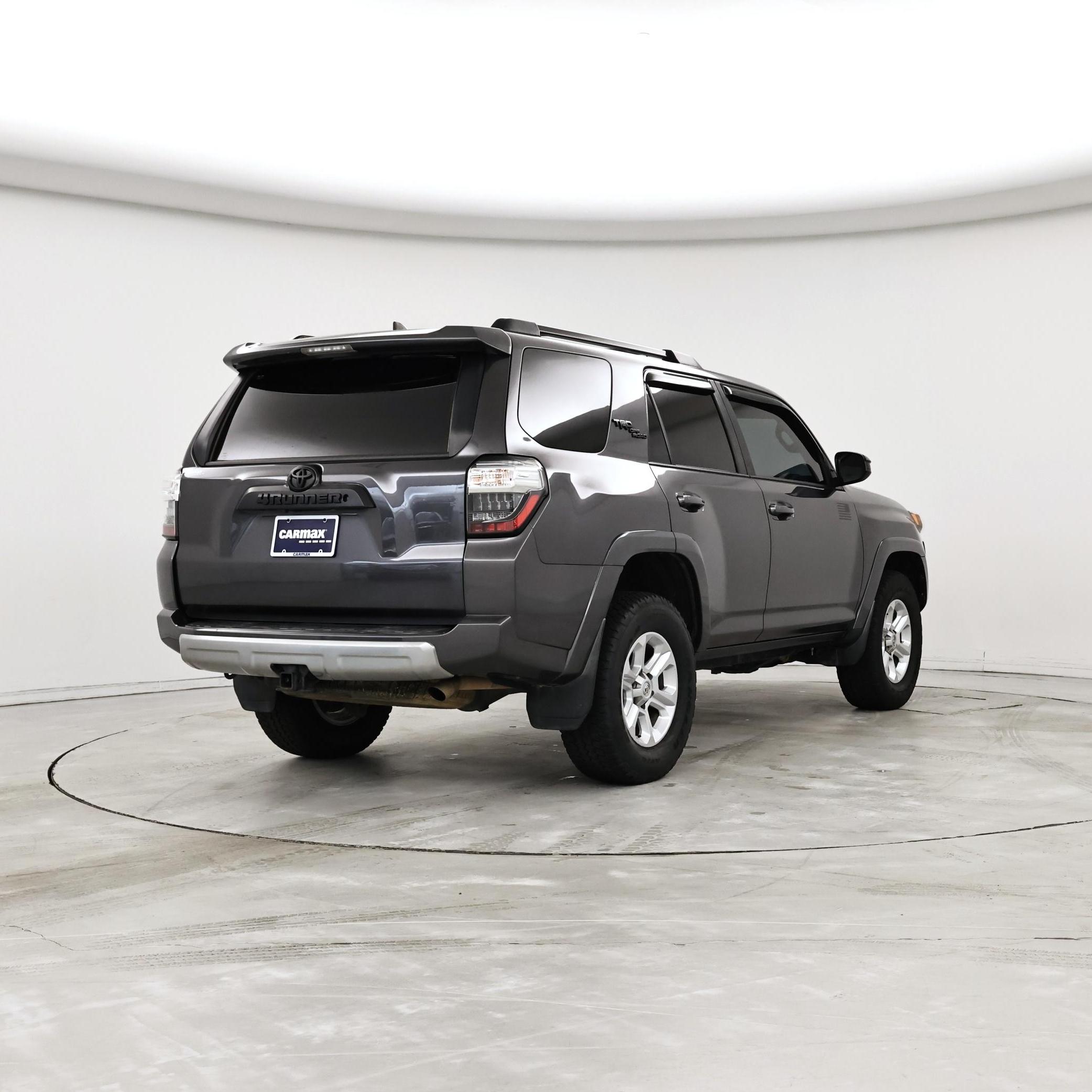 Thumbnail: 2019 Toyota 4Runner - 8