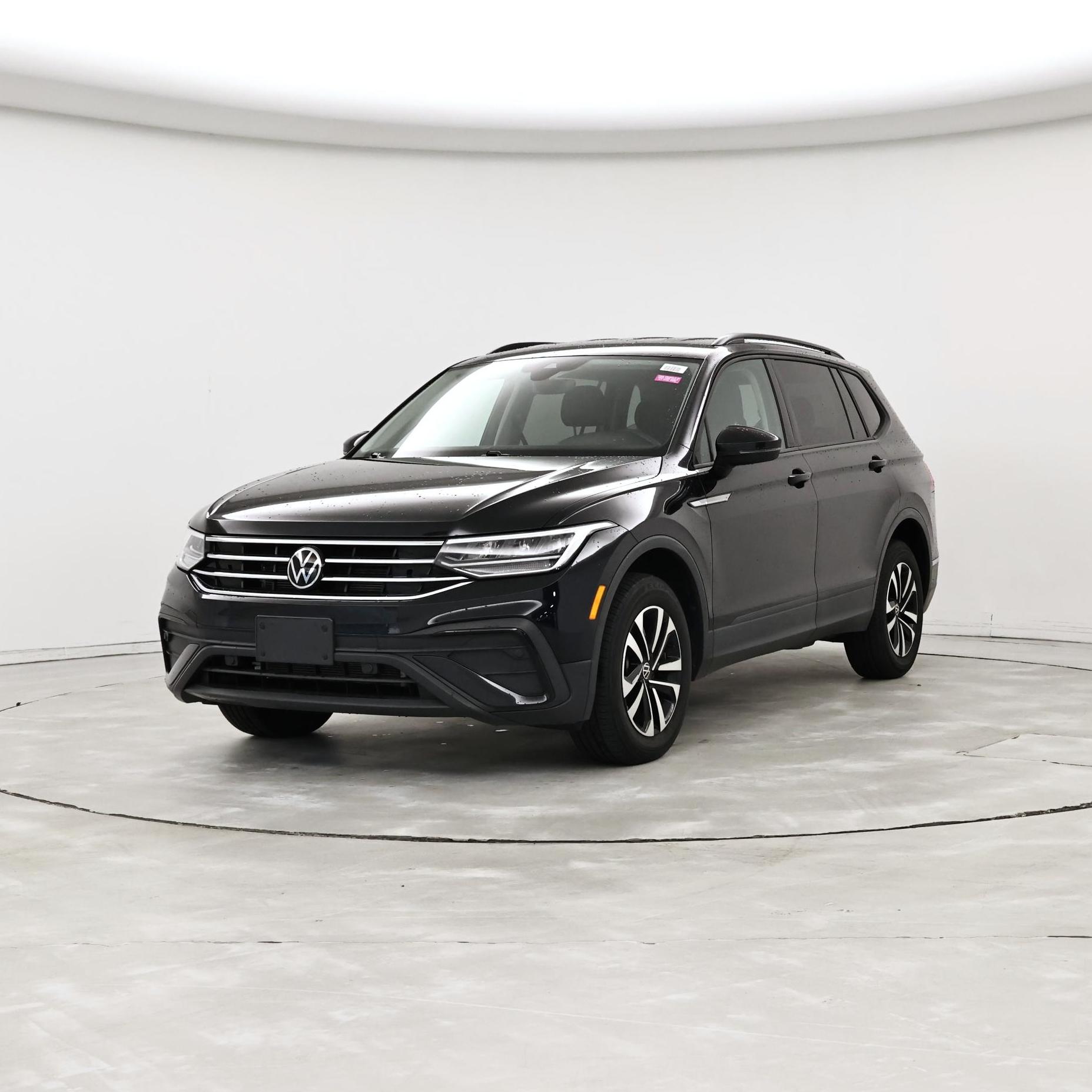 Thumbnail: 2022 Volkswagen Tiguan - 4