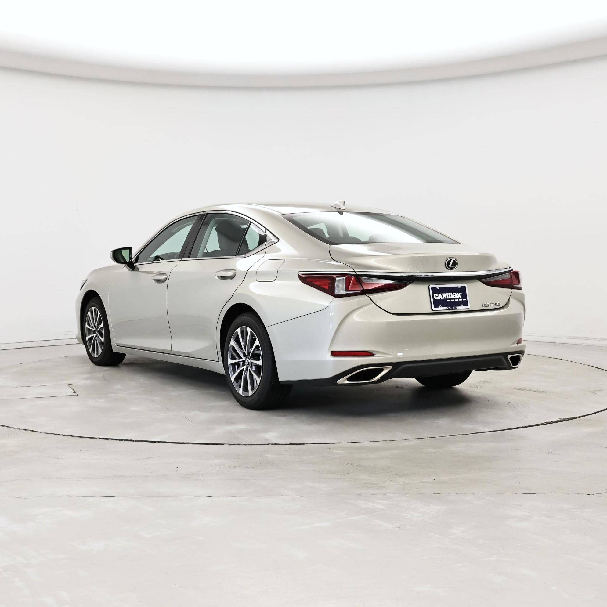 Thumbnail: 2022 Lexus ES - 2
