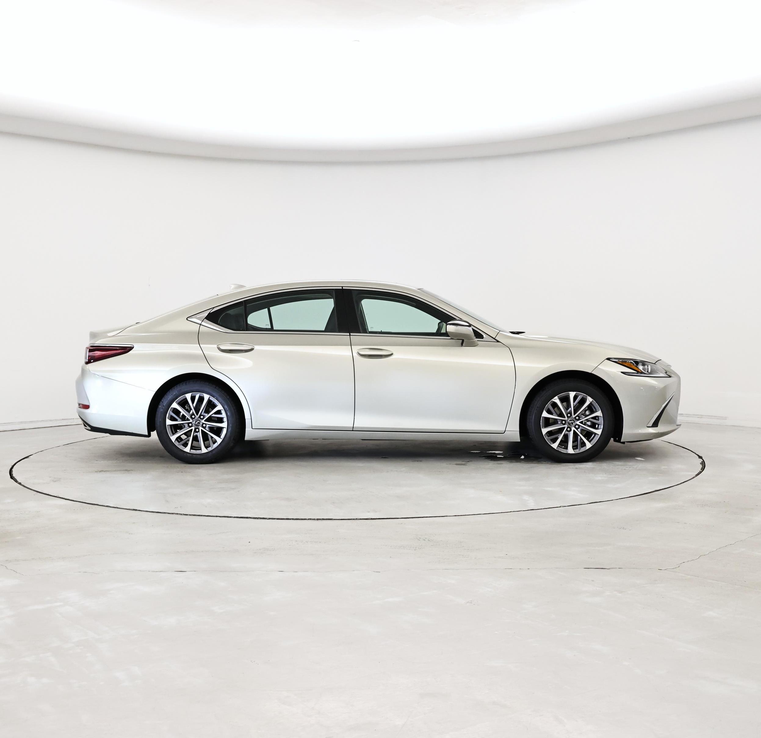 Thumbnail: 2022 Lexus ES - 7