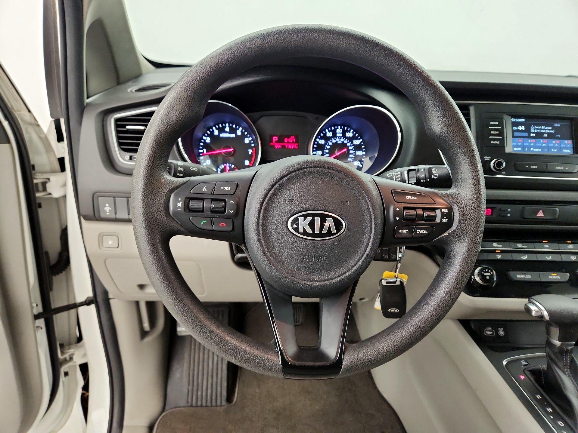 Thumbnail: 2018 Kia Sedona - 10