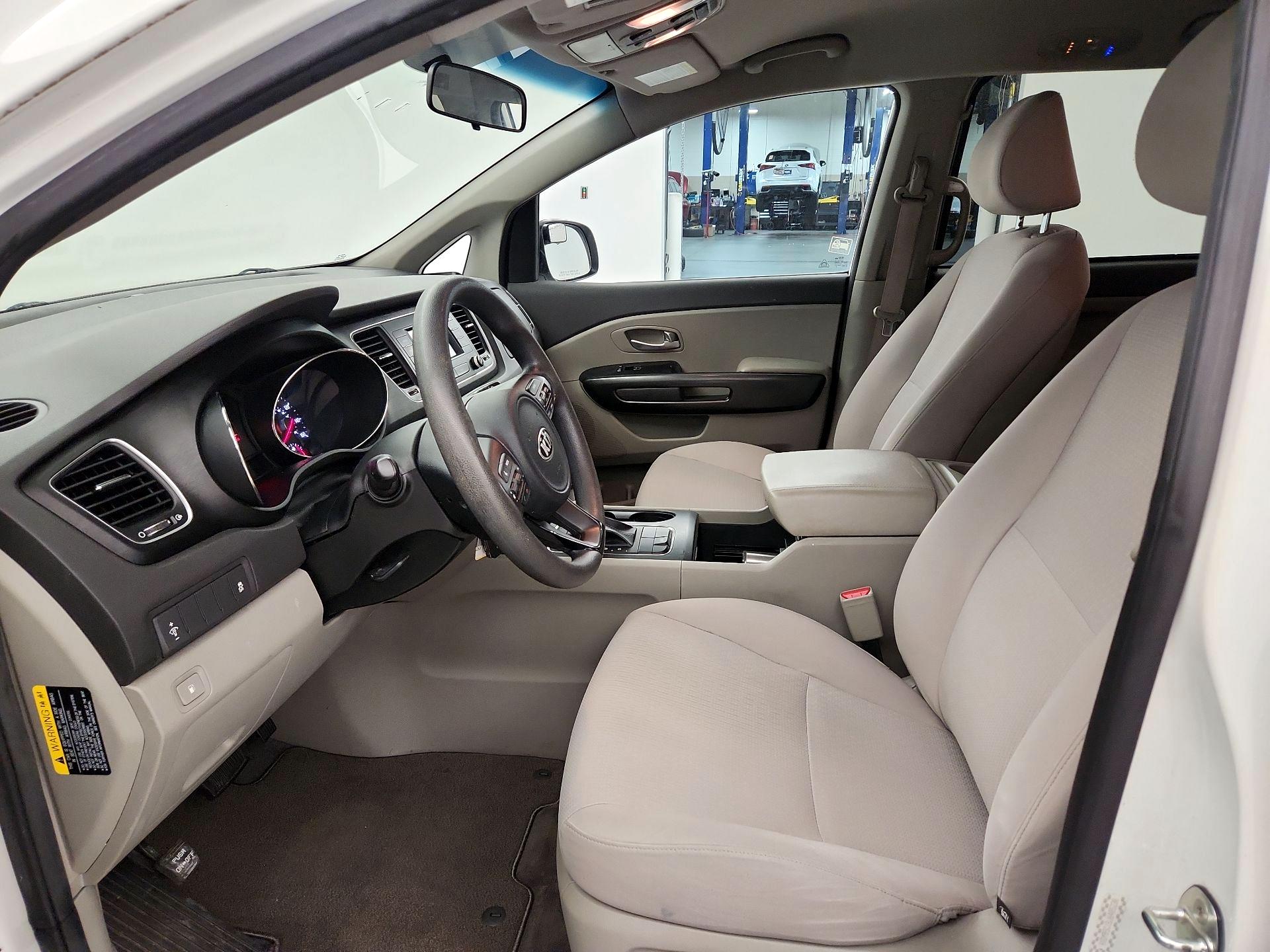 Thumbnail: 2018 Kia Sedona - 11