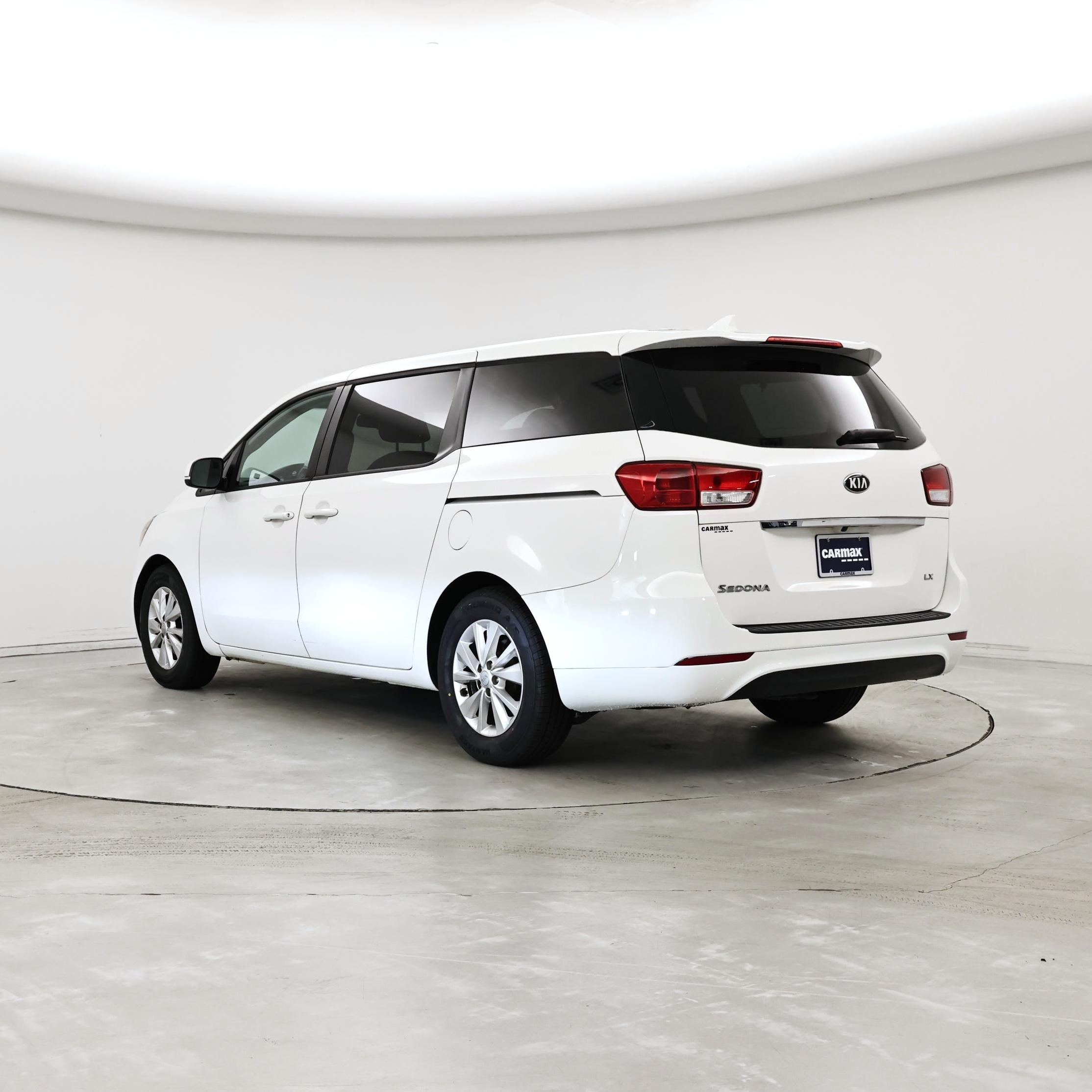 Thumbnail: 2018 Kia Sedona - 2
