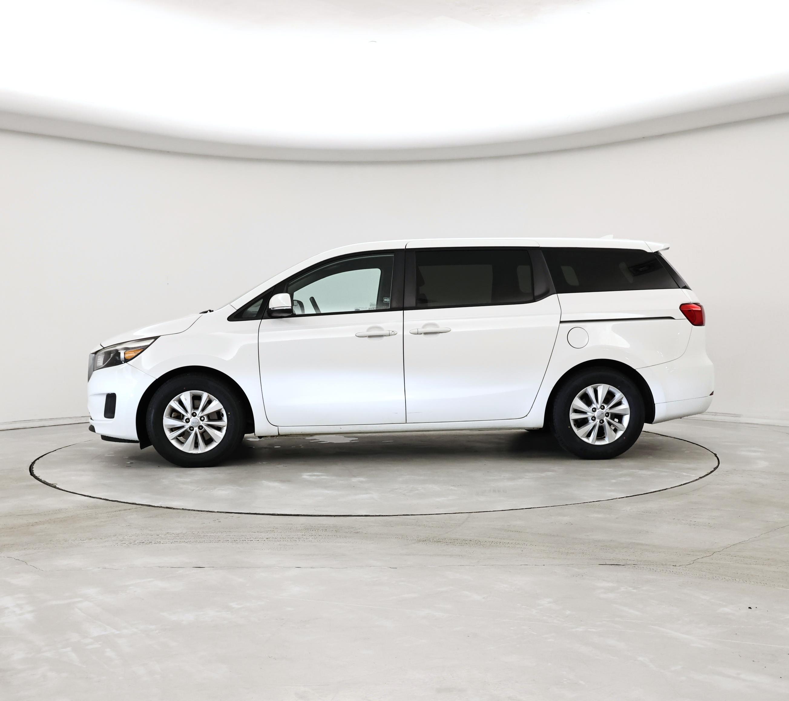 Thumbnail: 2018 Kia Sedona - 3