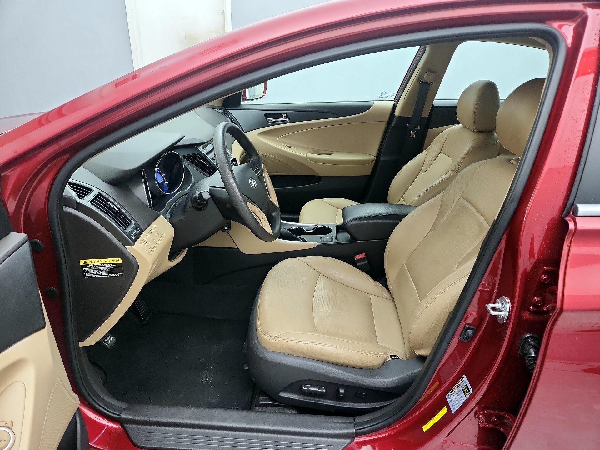Thumbnail: 2014 Hyundai Sonata - 11