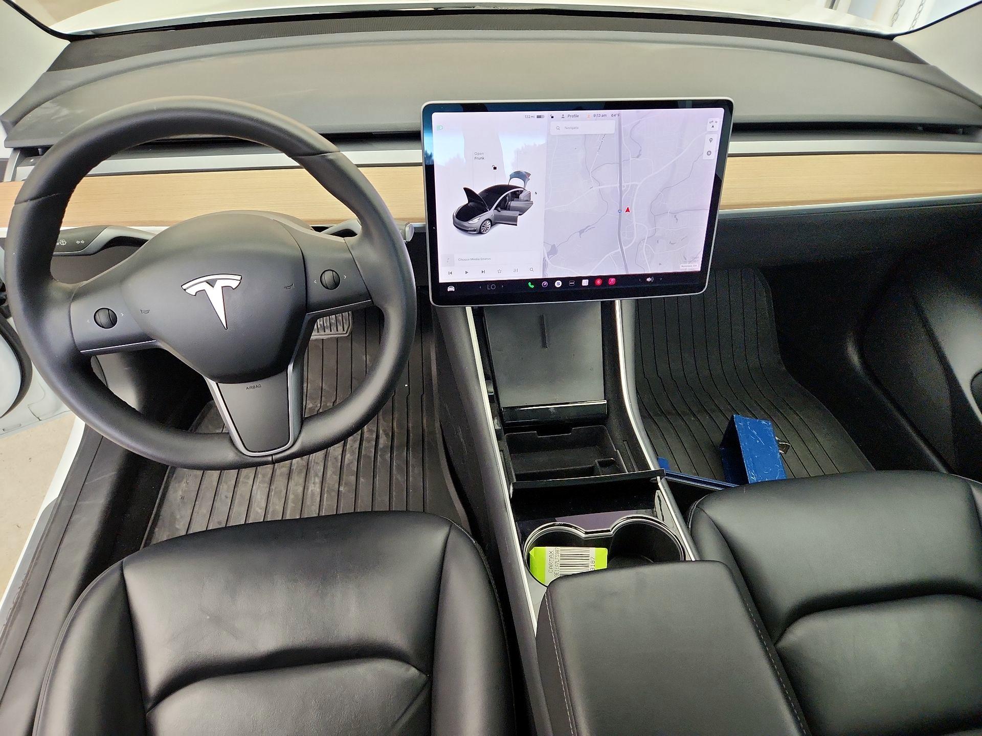 Thumbnail: 2020 Tesla Model 3 - 9