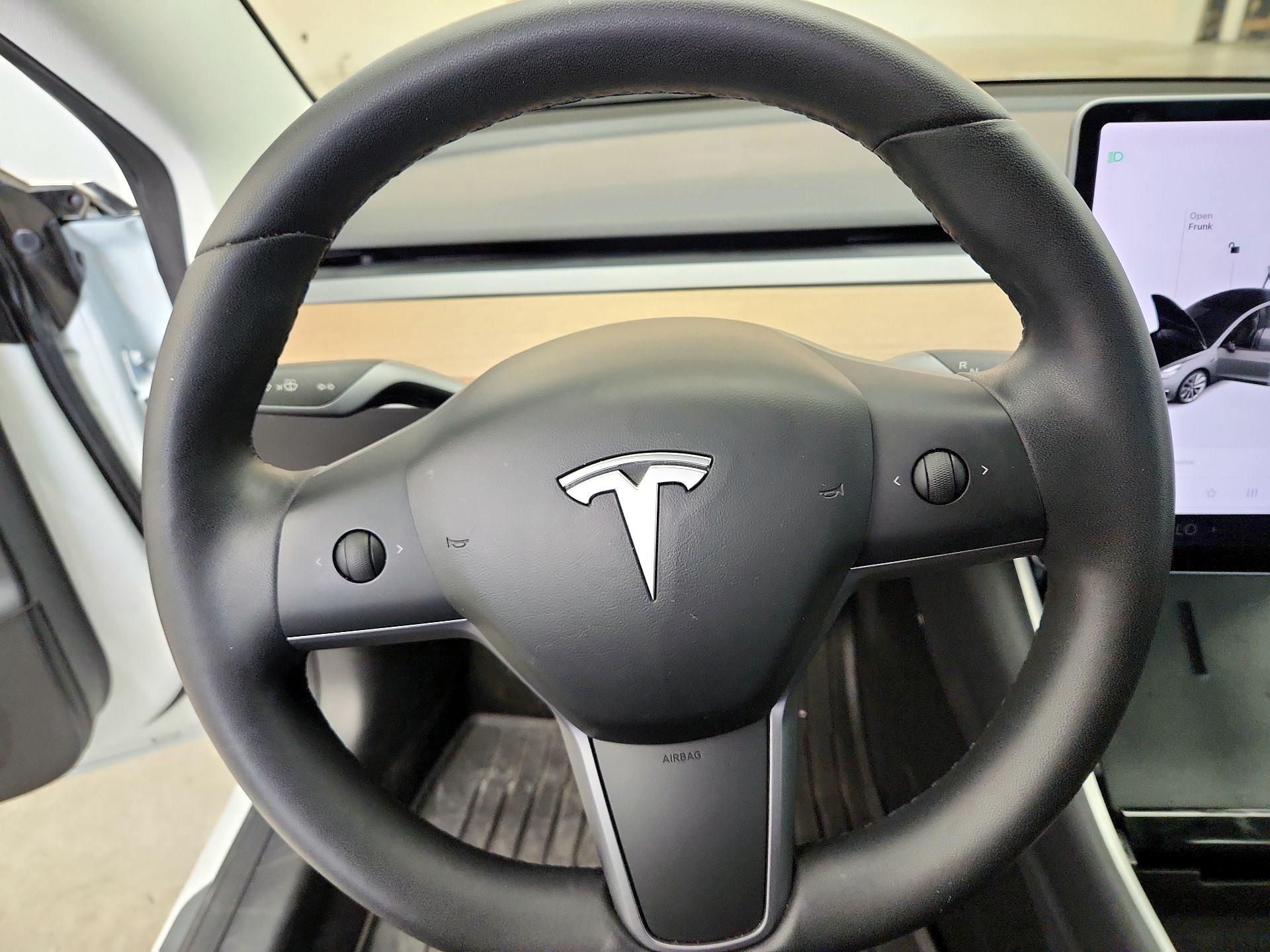Thumbnail: 2020 Tesla Model 3 - 10