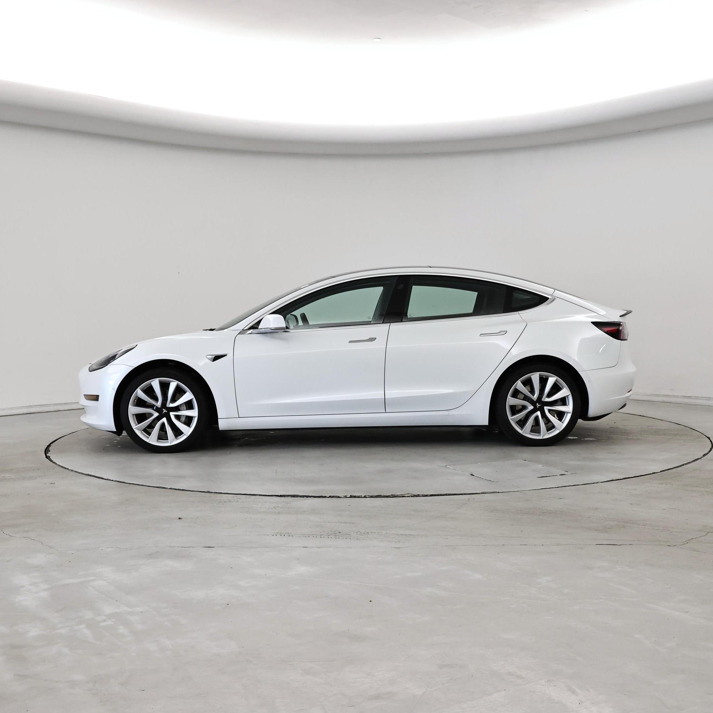 Thumbnail: 2020 Tesla Model 3 - 3