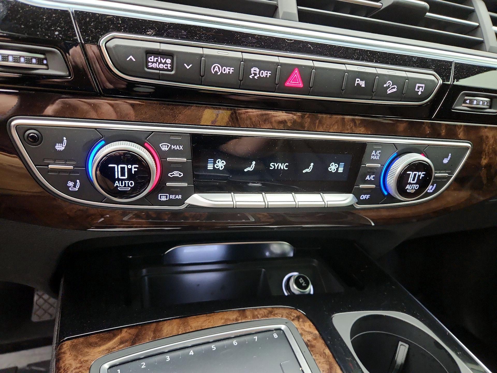 Thumbnail: 2017 Audi Q7 - 17