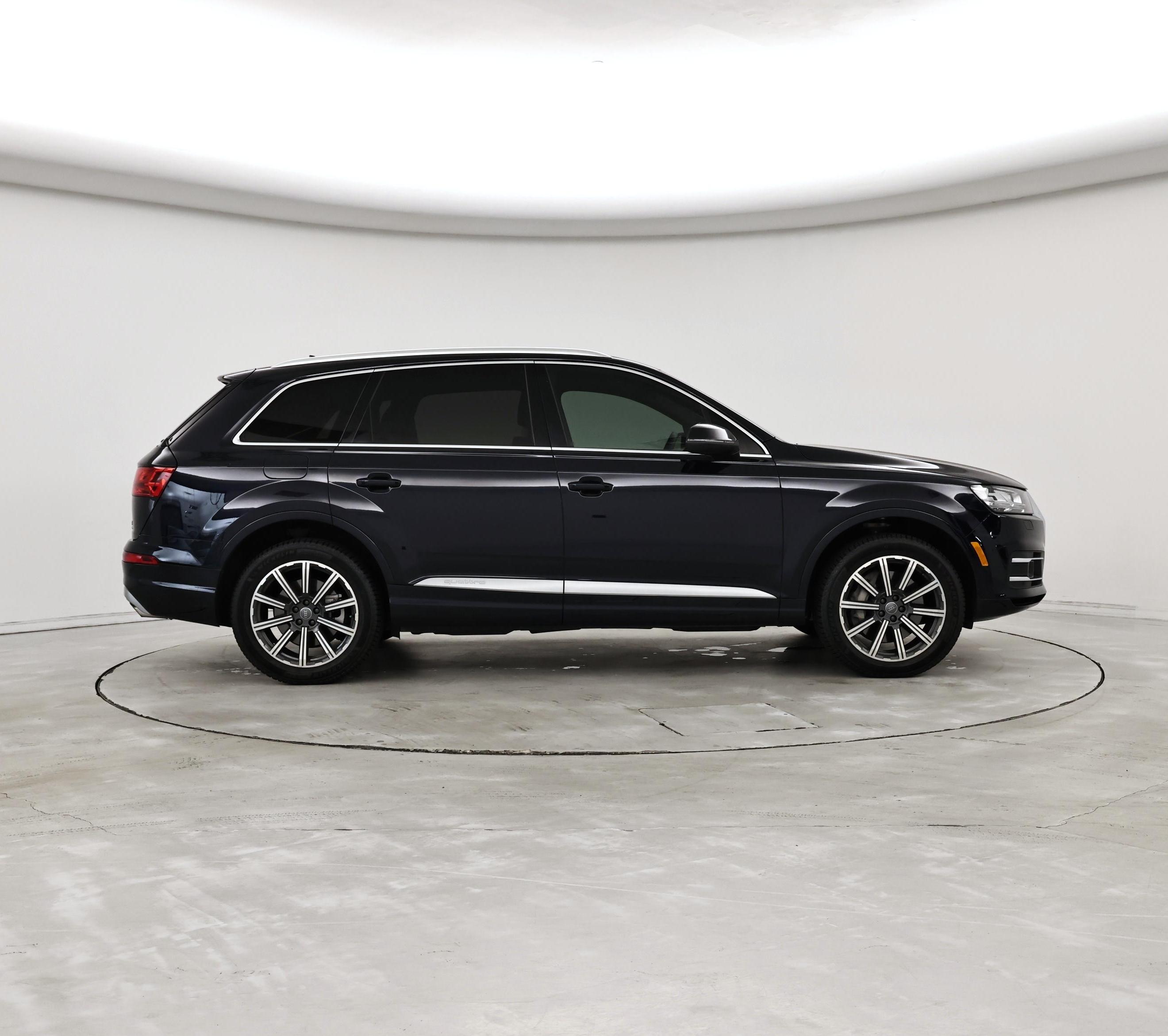 Thumbnail: 2017 Audi Q7 - 7