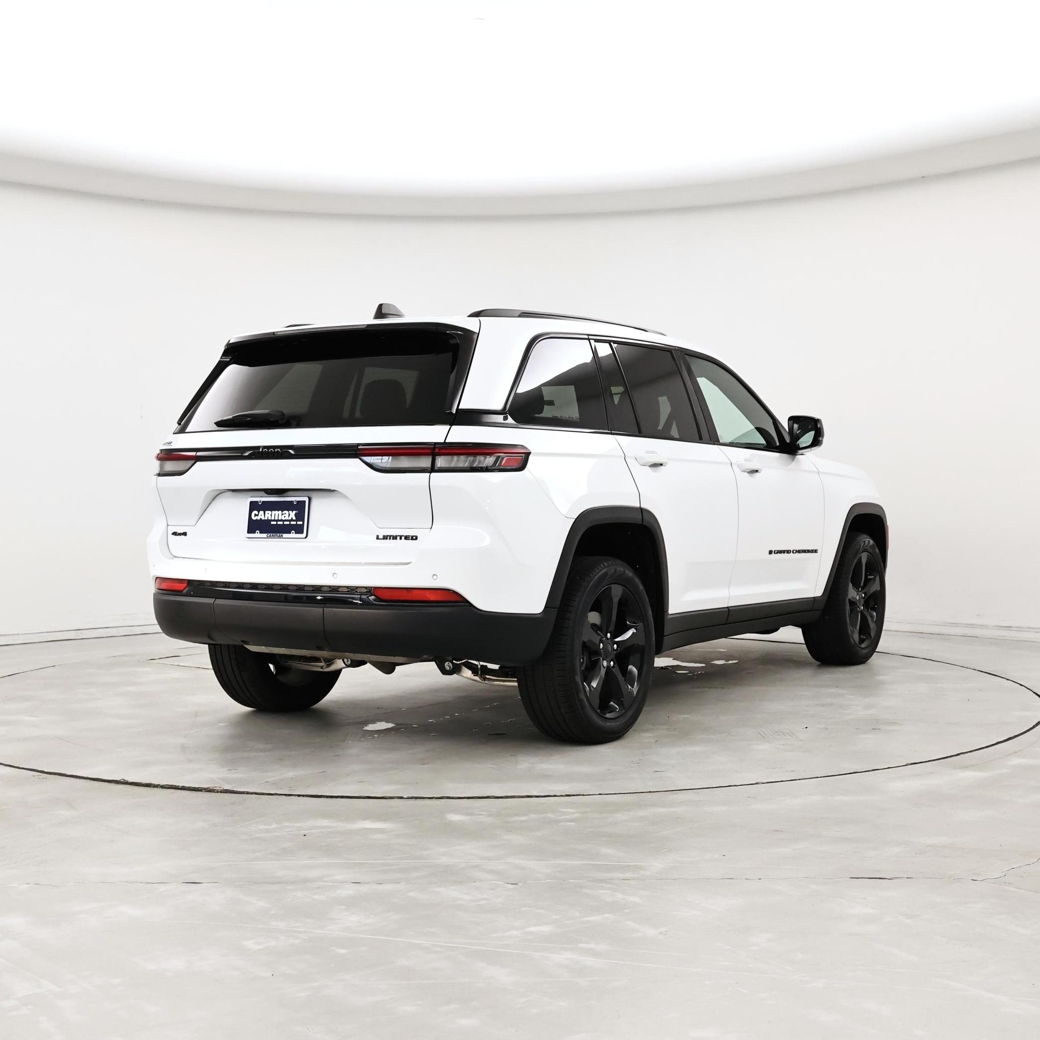 Thumbnail: 2024 Jeep Grand Cherokee - 8