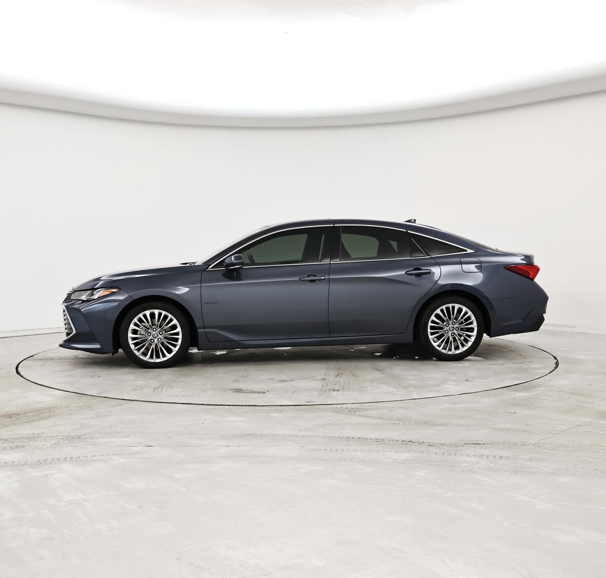 Thumbnail: 2021 Toyota Avalon - 3
