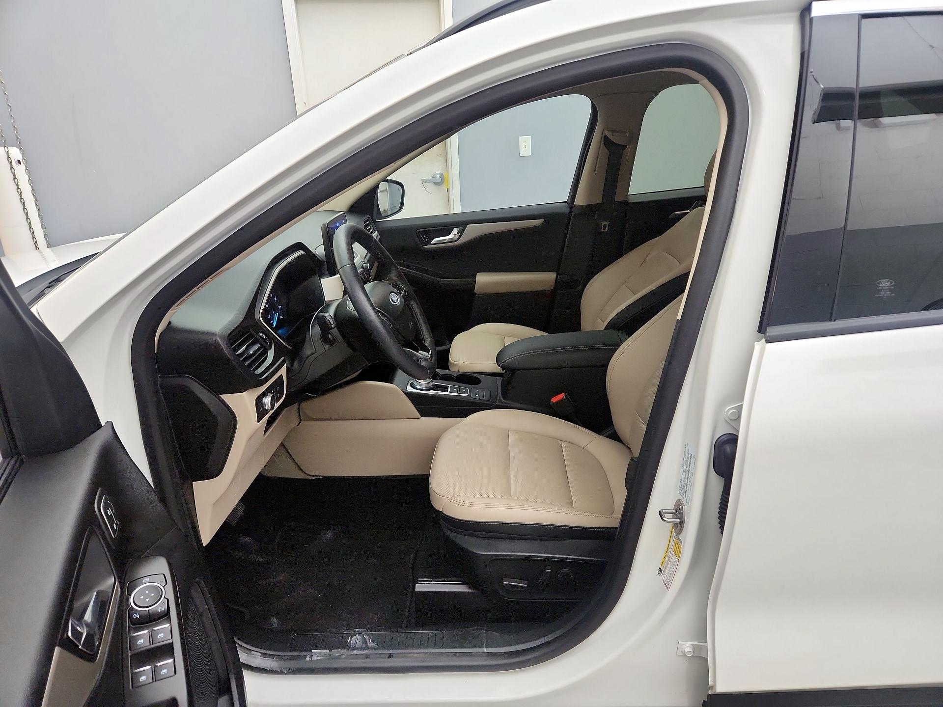 Thumbnail: 2020 Ford Escape - 11
