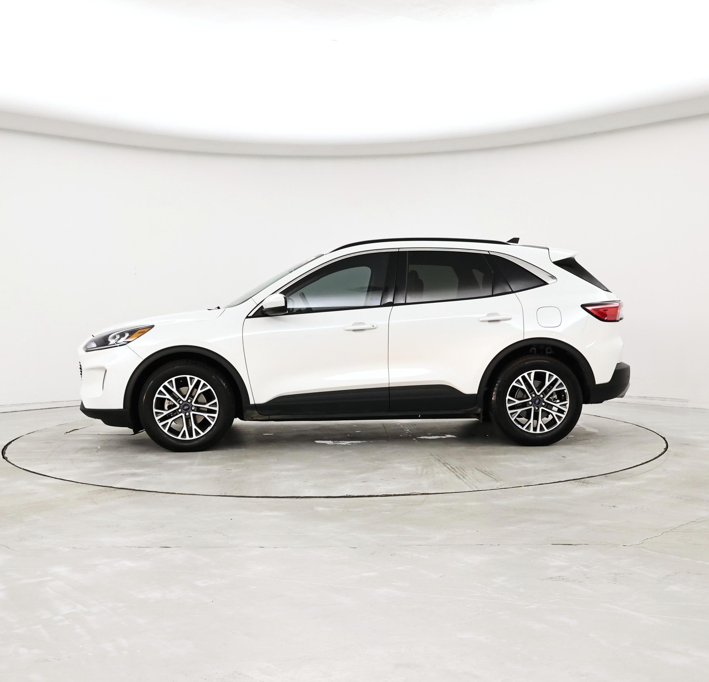 Thumbnail: 2020 Ford Escape - 3