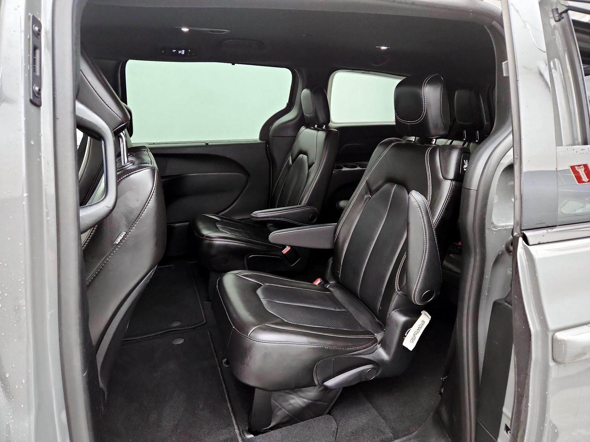 Thumbnail: 2023 Chrysler Pacifica - 19