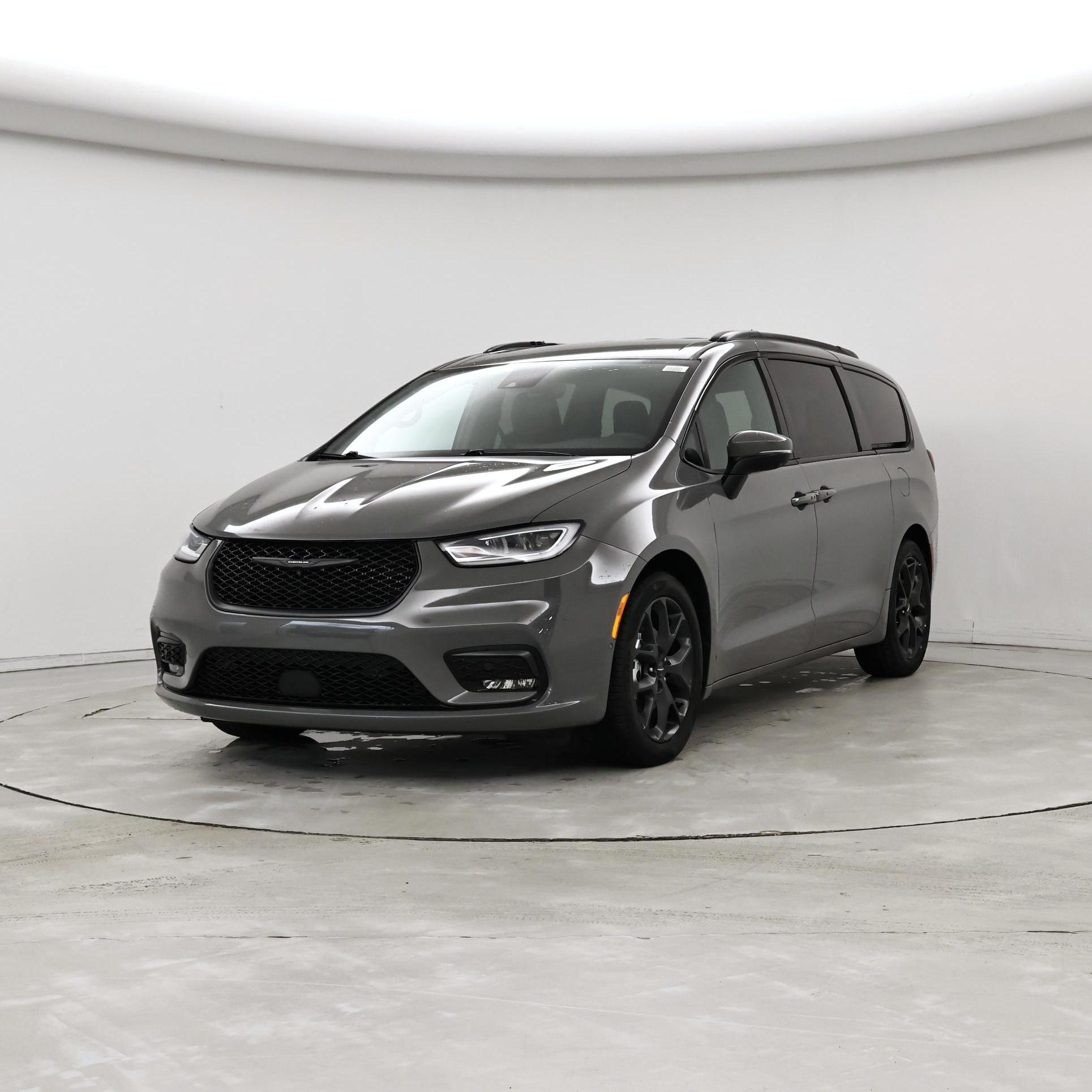 Thumbnail: 2023 Chrysler Pacifica - 4