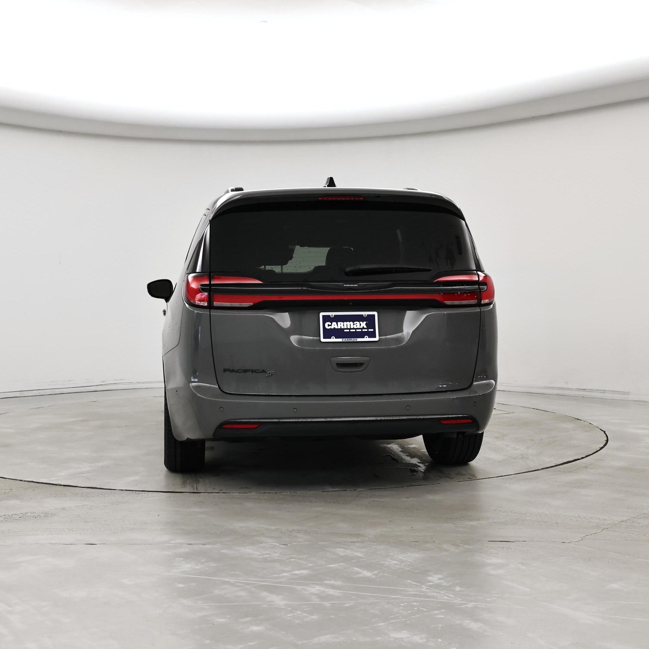 Thumbnail: 2023 Chrysler Pacifica - 6