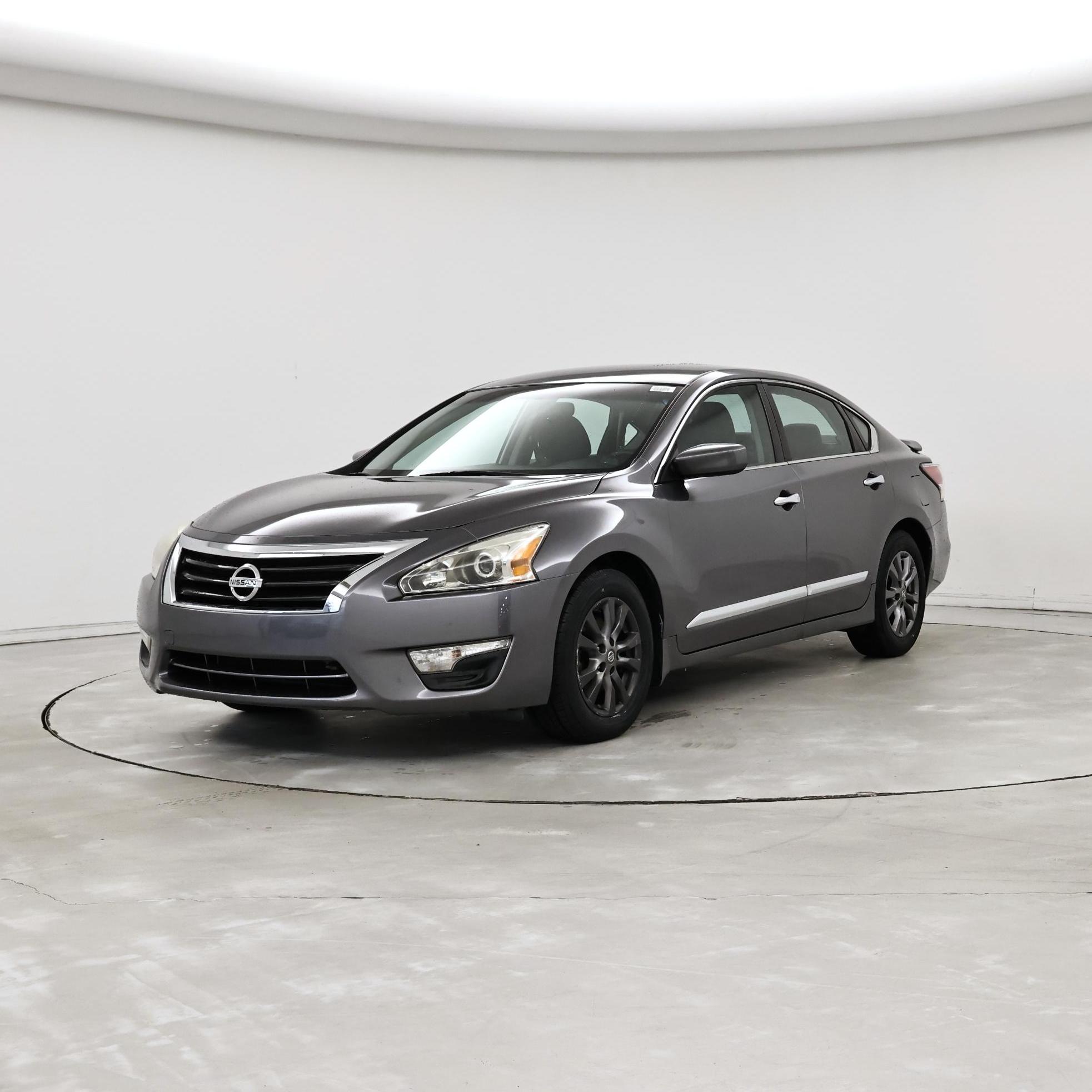 Thumbnail: 2015 Nissan Altima - 4