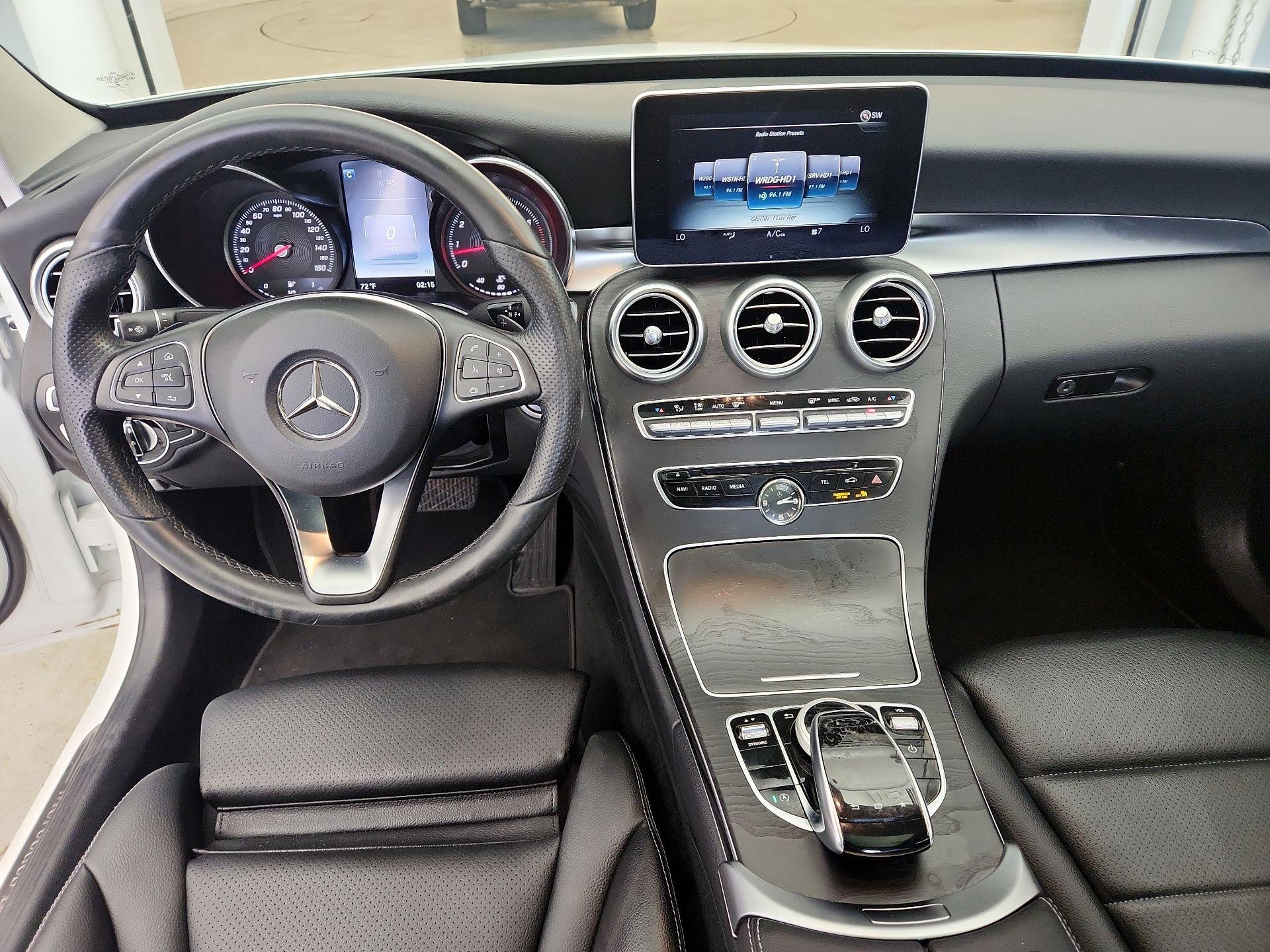 Thumbnail: 2016 Mercedes-Benz C-Class - 9