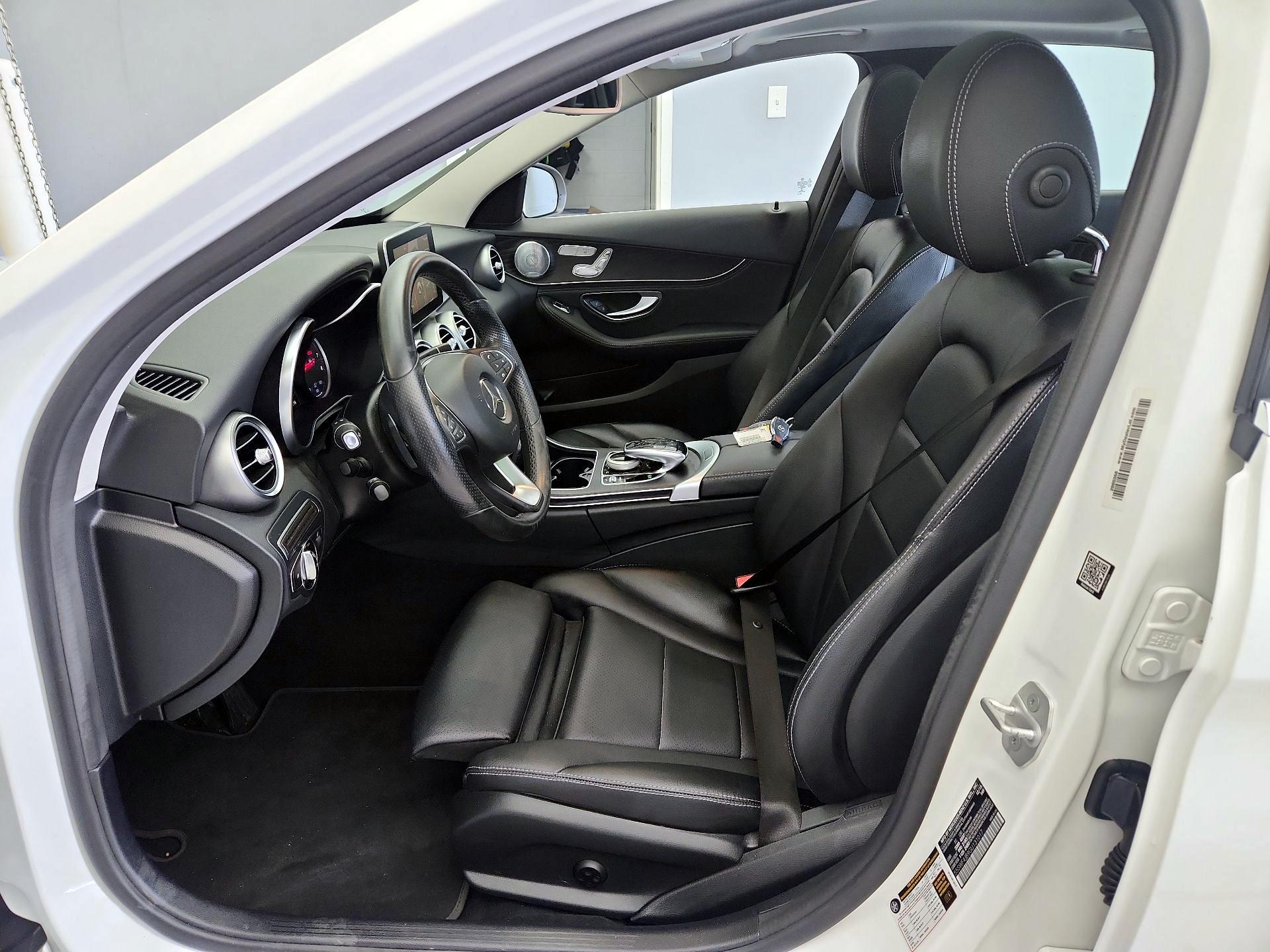 Thumbnail: 2016 Mercedes-Benz C-Class - 11