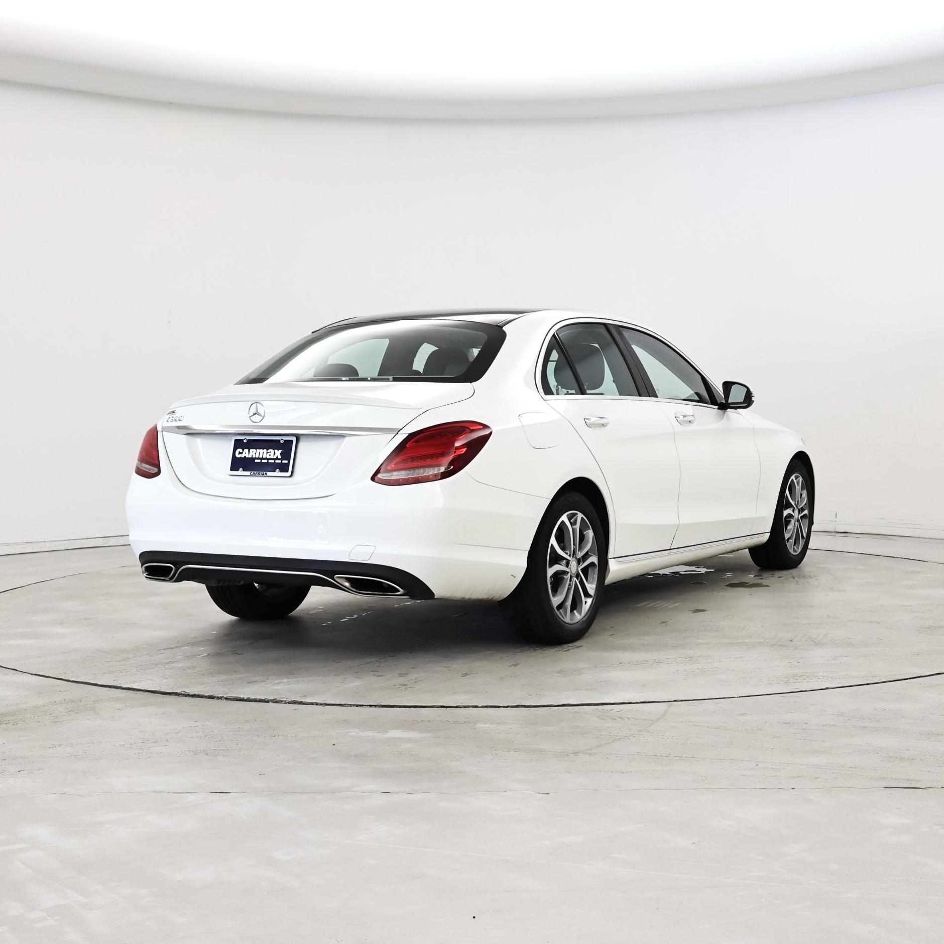 Thumbnail: 2016 Mercedes-Benz C-Class - 8