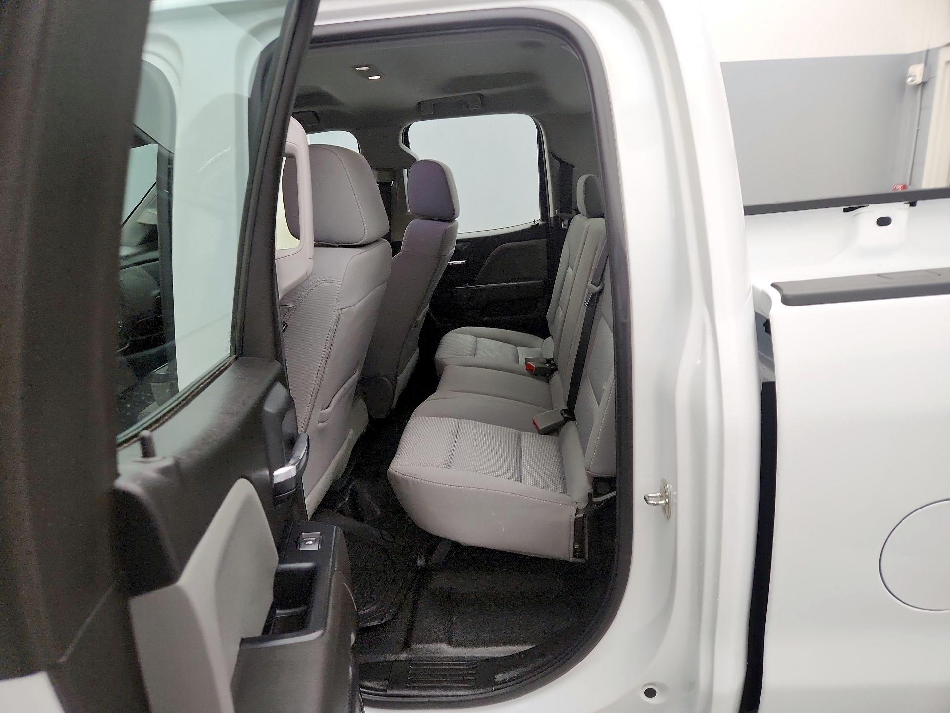 Thumbnail: 2019 Chevrolet Silverado 1500 - 19