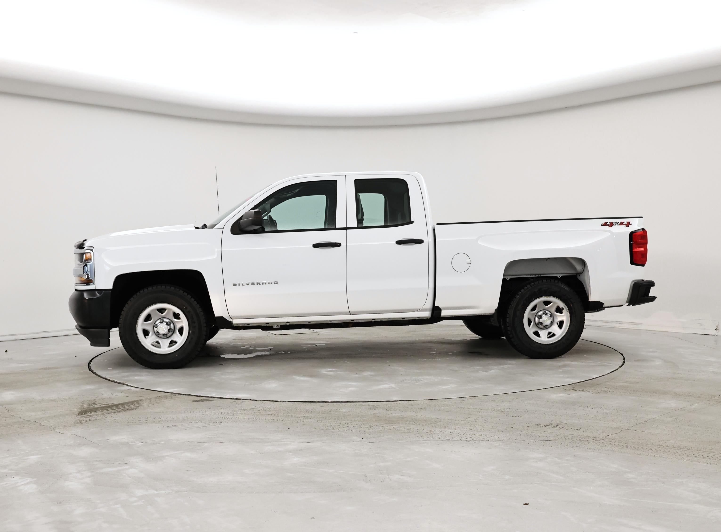 Thumbnail: 2019 Chevrolet Silverado 1500 - 3