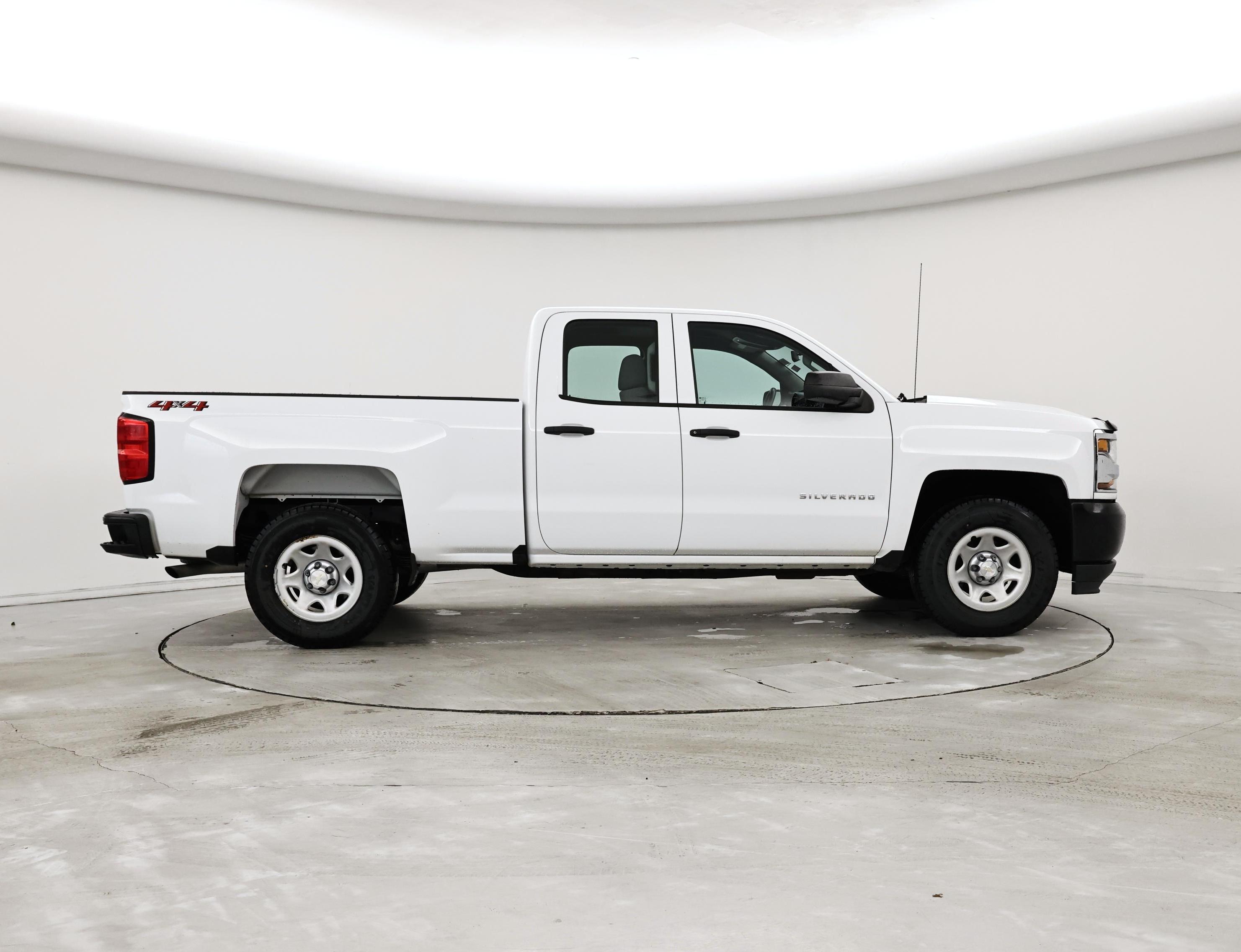 Thumbnail: 2019 Chevrolet Silverado 1500 - 7