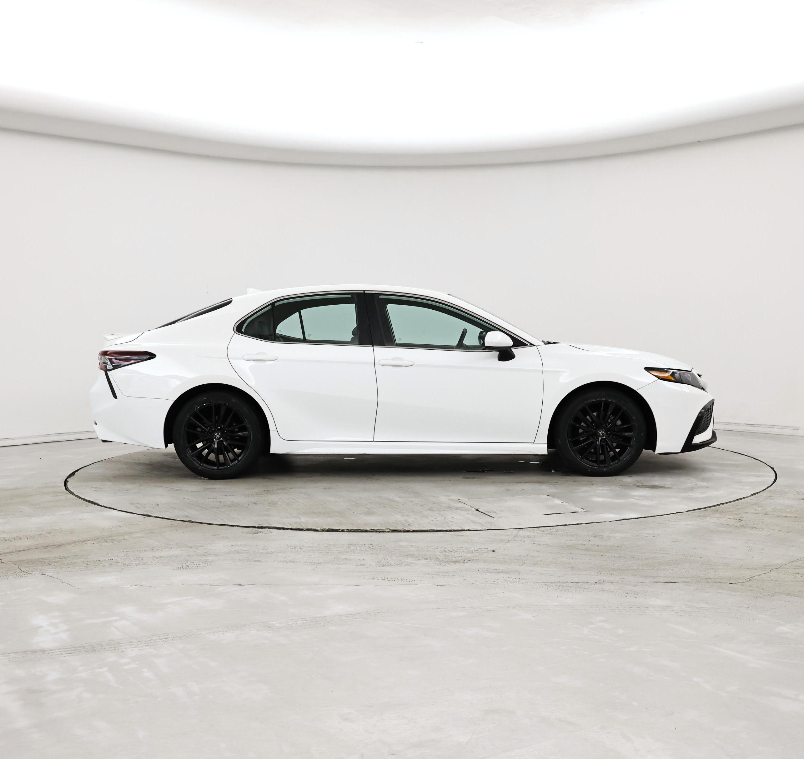 Thumbnail: 2021 Toyota Camry - 7
